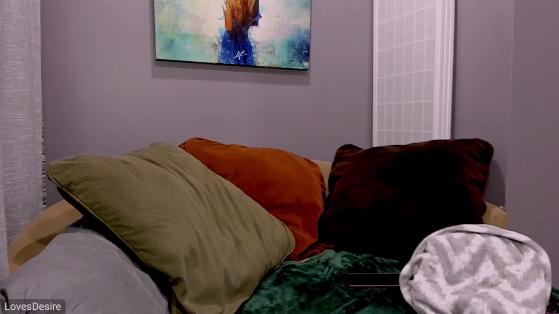 Gallery image thumbnail from LovesDesire's myfreecams stream on, 12/15/2024, 23:23 image 19 of 20