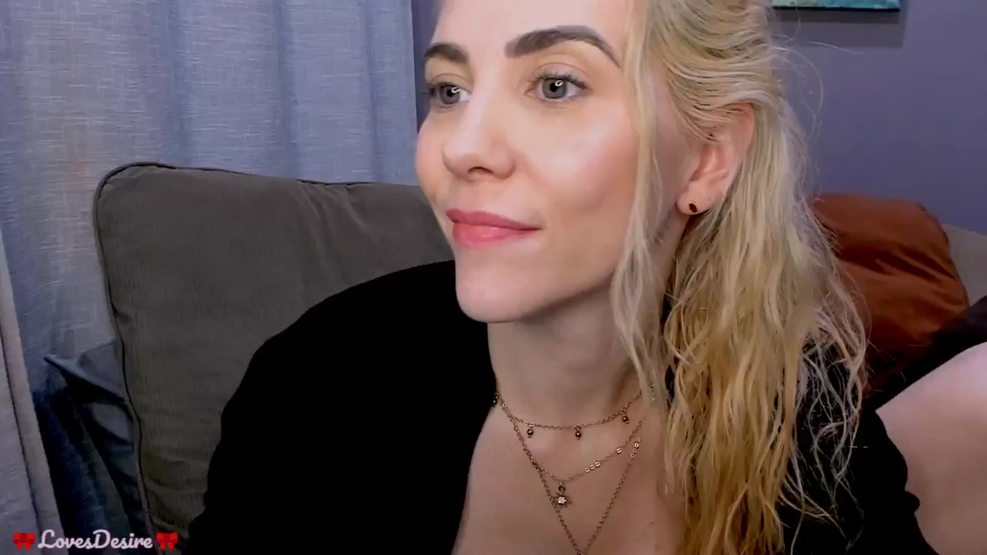Gallery image thumbnail from LovesDesire's myfreecams stream on, 01/20/2025, 04:33 image 4 of 20