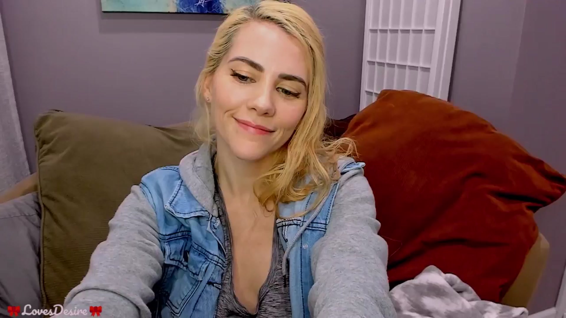 Gallery image thumbnail from LovesDesire's myfreecams stream on, 02/05/2025, 04:35 image 9 of 20