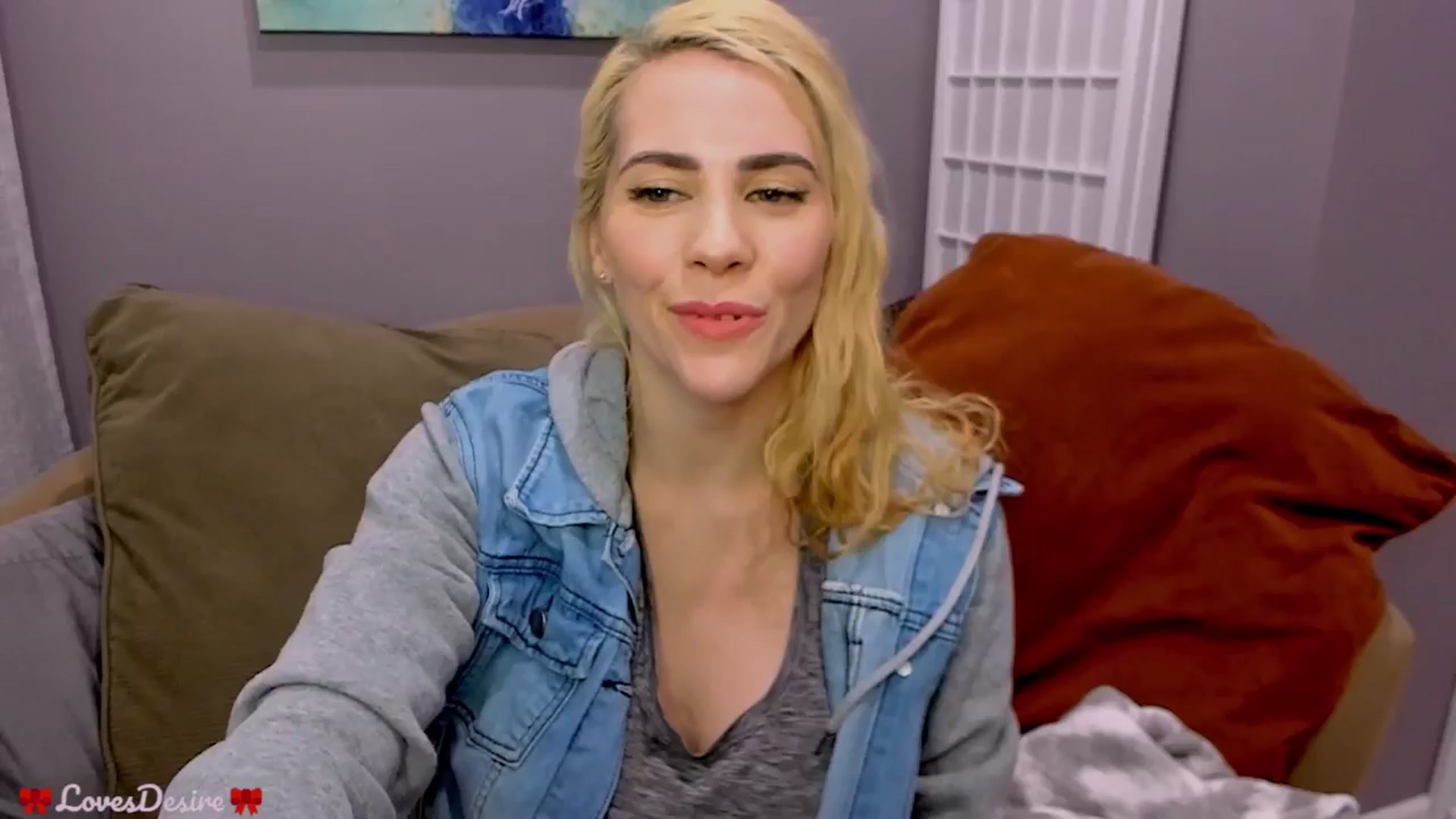 Gallery image thumbnail from LovesDesire's myfreecams stream on, 02/05/2025, 04:35 image 13 of 20