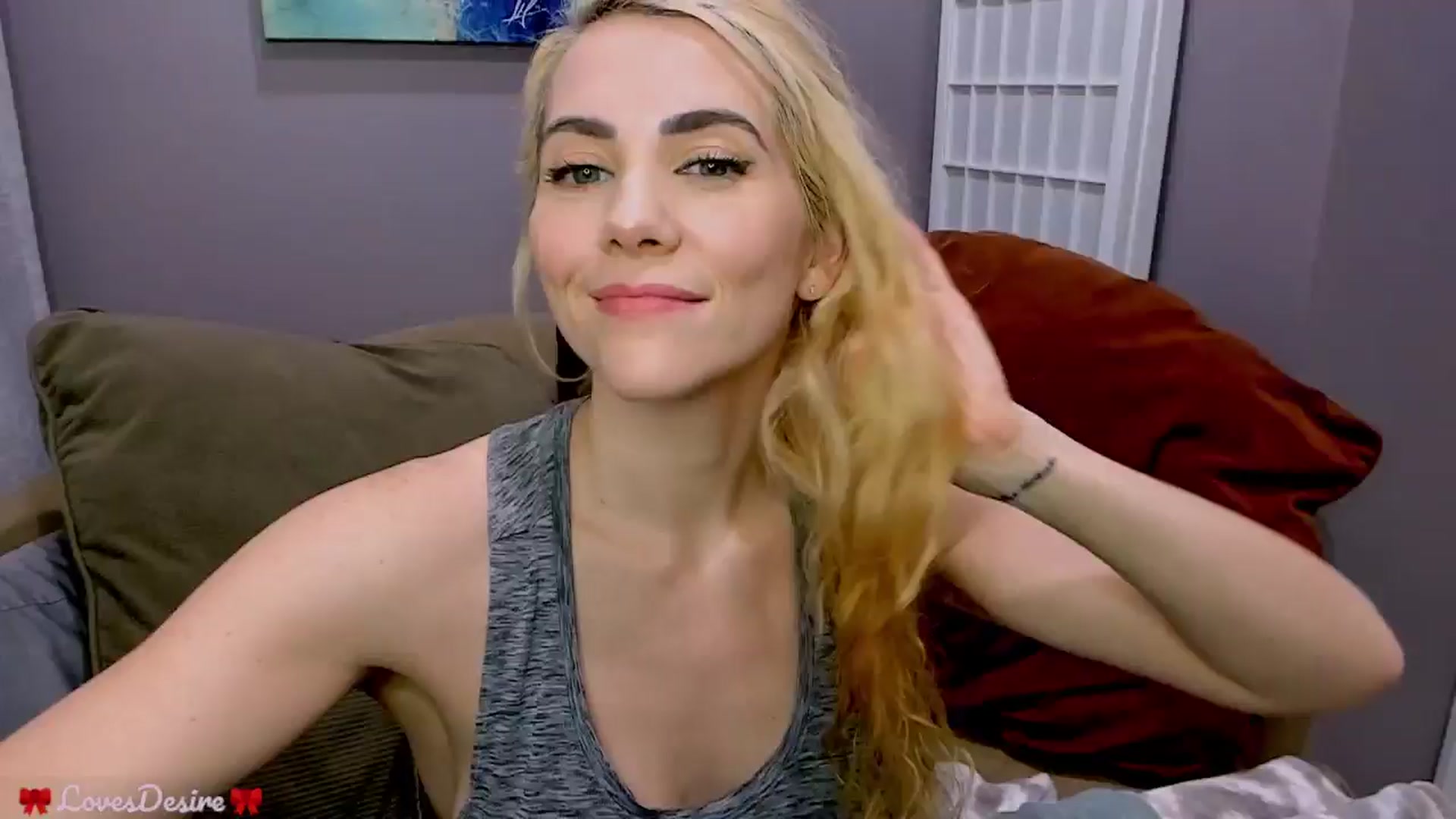 Gallery image thumbnail from LovesDesire's myfreecams stream on, 02/05/2025, 04:35 image 19 of 20