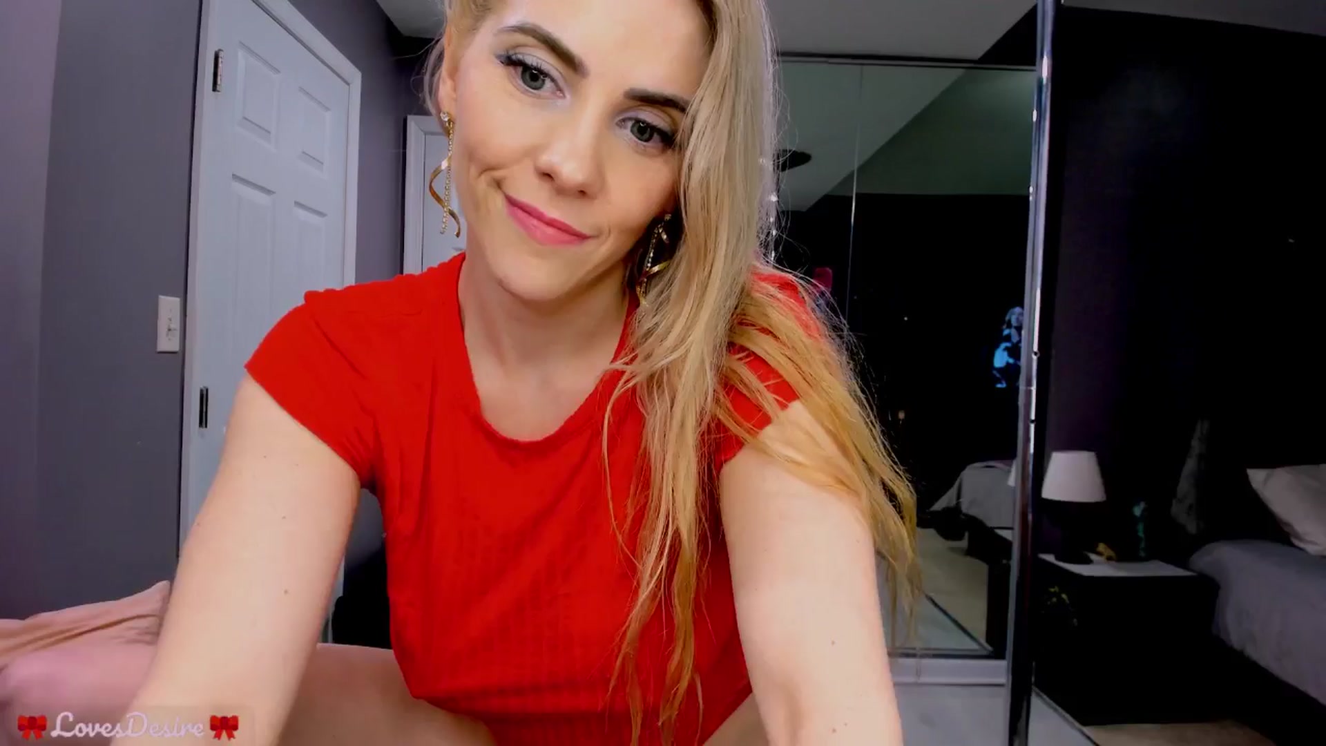 Gallery image thumbnail from LovesDesire's myfreecams stream on, 04/11/2025, 06:00 image 19 of 20