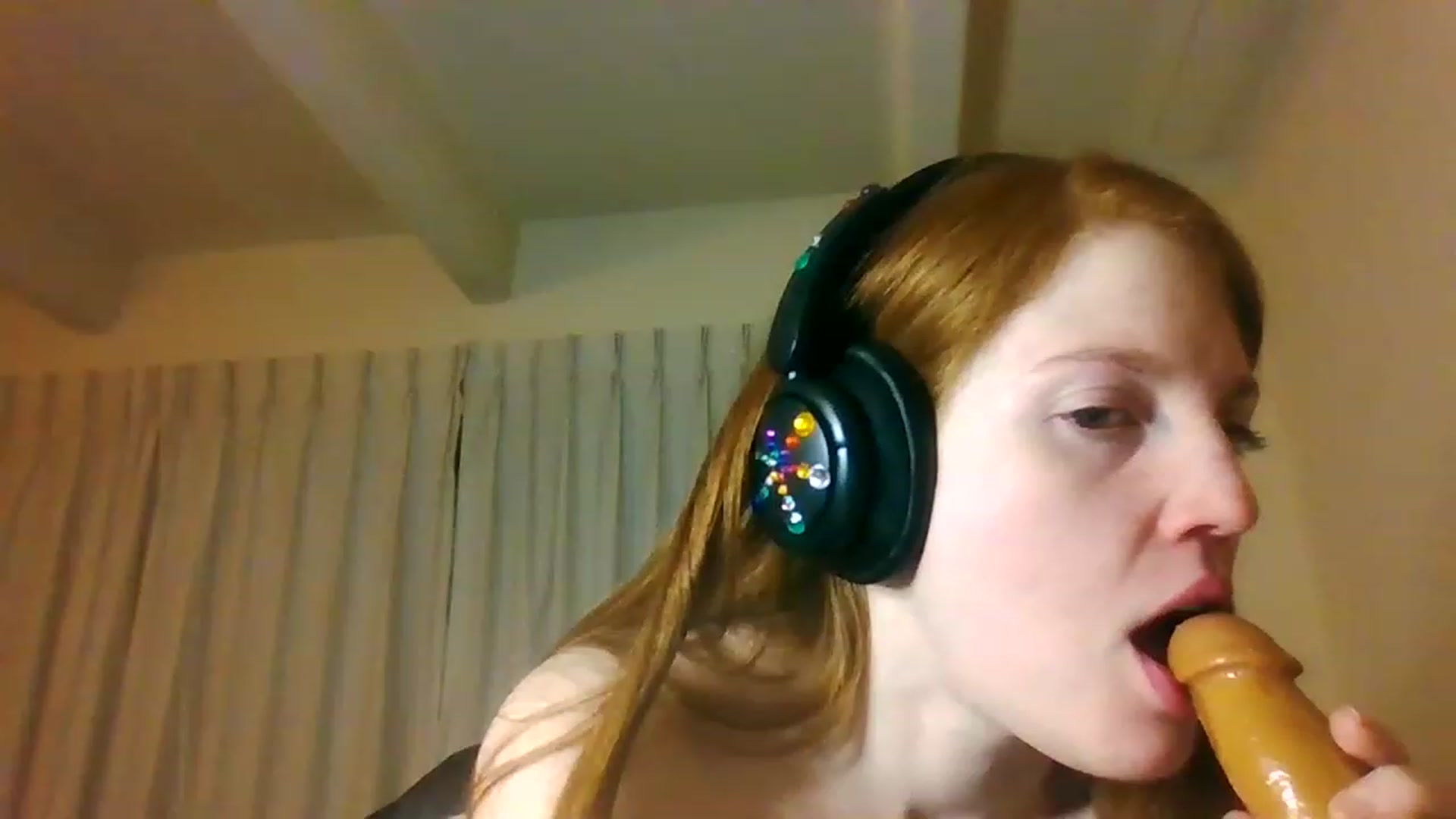 Gallery image thumbnail from Lovevamax's myfreecams stream on, 01/02/2023, 01:42 image 7 of 20