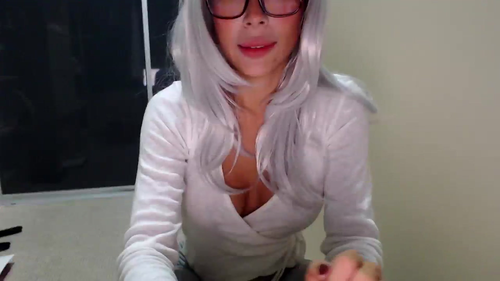 Gallery image thumbnail from LoviinNiina's myfreecams stream on, 10/16/2023, 13:12 image 7 of 20