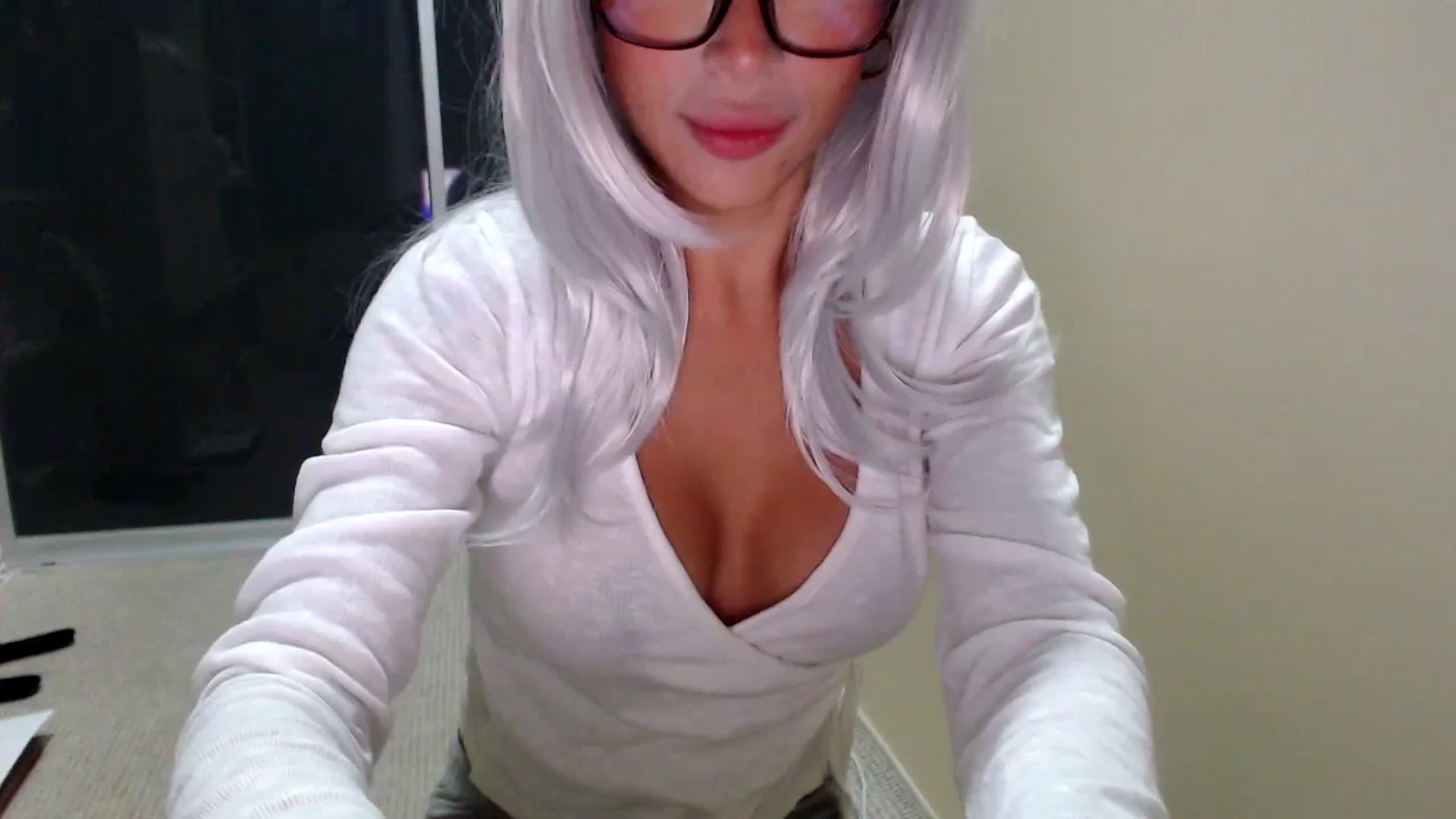 Gallery image thumbnail from LoviinNiina's myfreecams stream on, 10/16/2023, 13:12 image 11 of 20