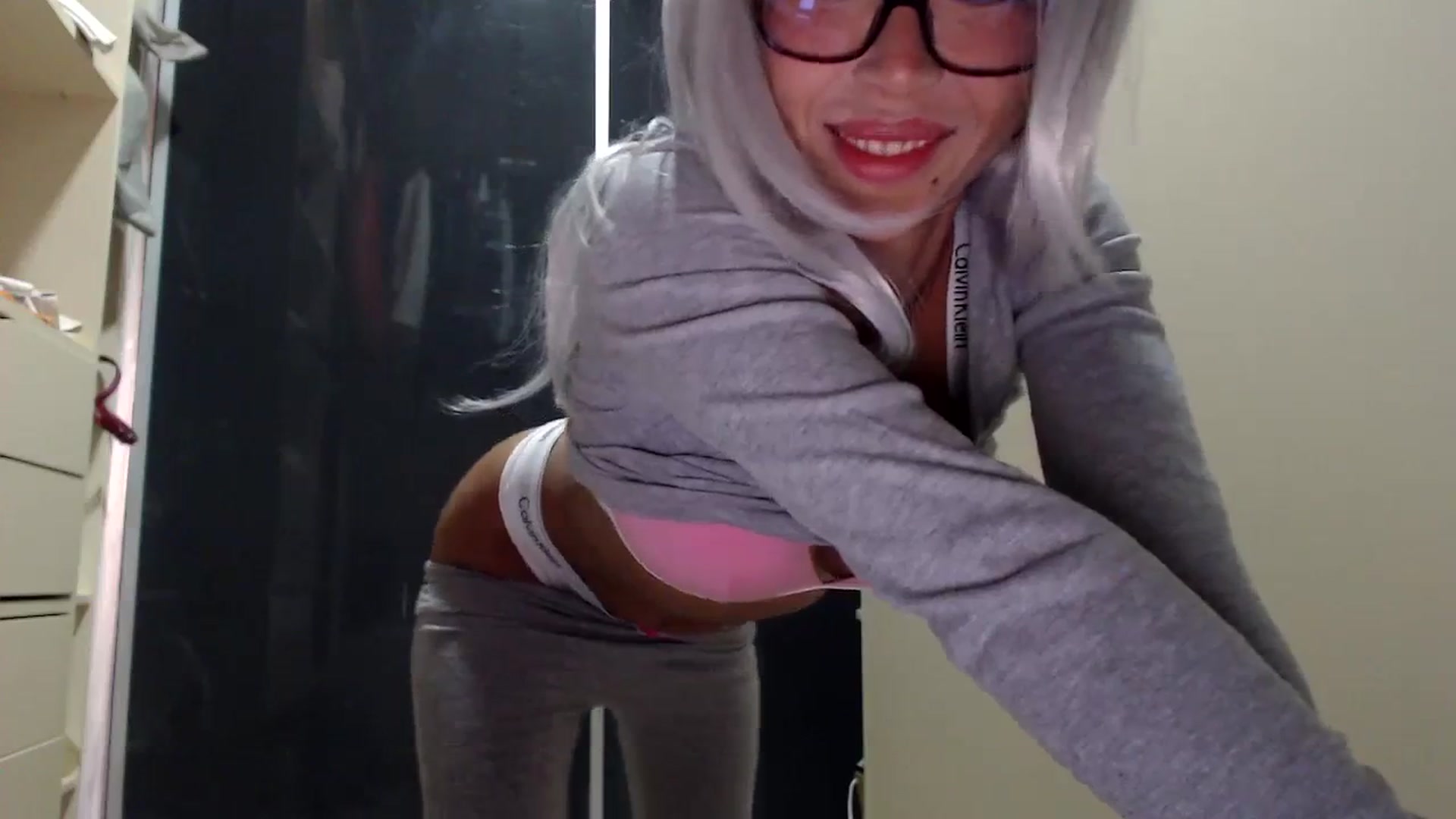 Gallery image thumbnail from LoviinNiina's myfreecams stream on, 10/18/2023, 08:39 image 9 of 20