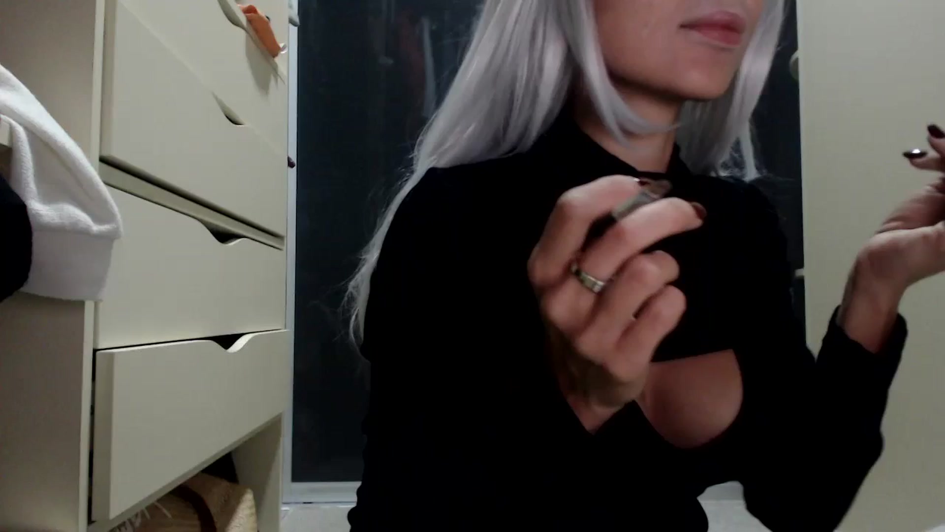 Gallery image thumbnail from LoviinNiina's myfreecams stream on, 10/19/2023, 09:34 image 1 of 20