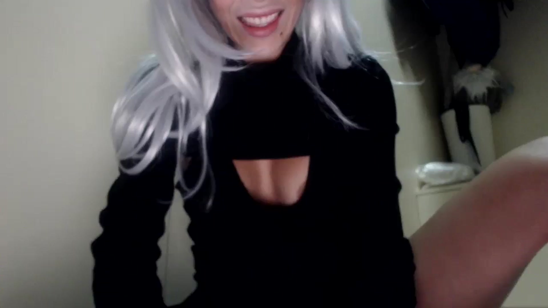 Gallery image thumbnail from LoviinNiina's myfreecams stream on, 10/19/2023, 09:34 image 13 of 20