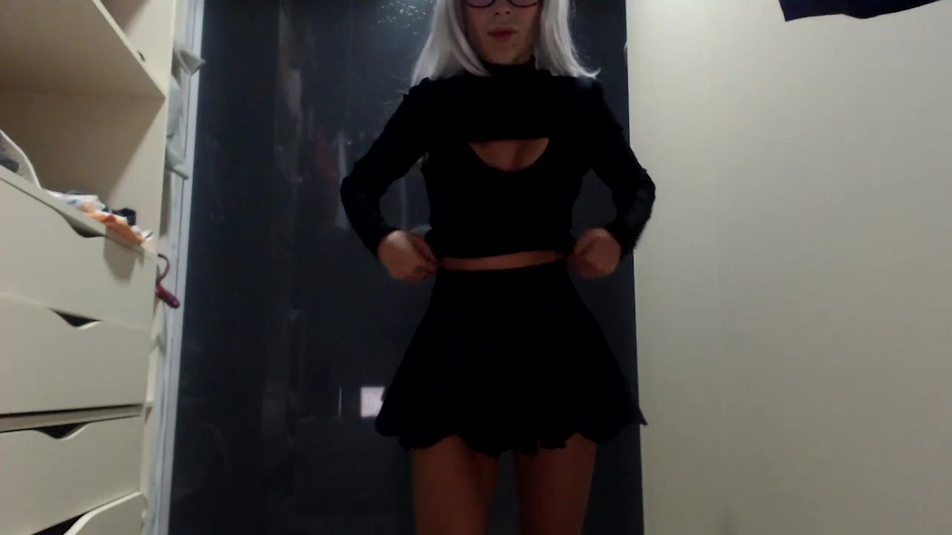 Gallery image thumbnail from LoviinNiina's myfreecams stream on, 10/19/2023, 09:34 image 4 of 20