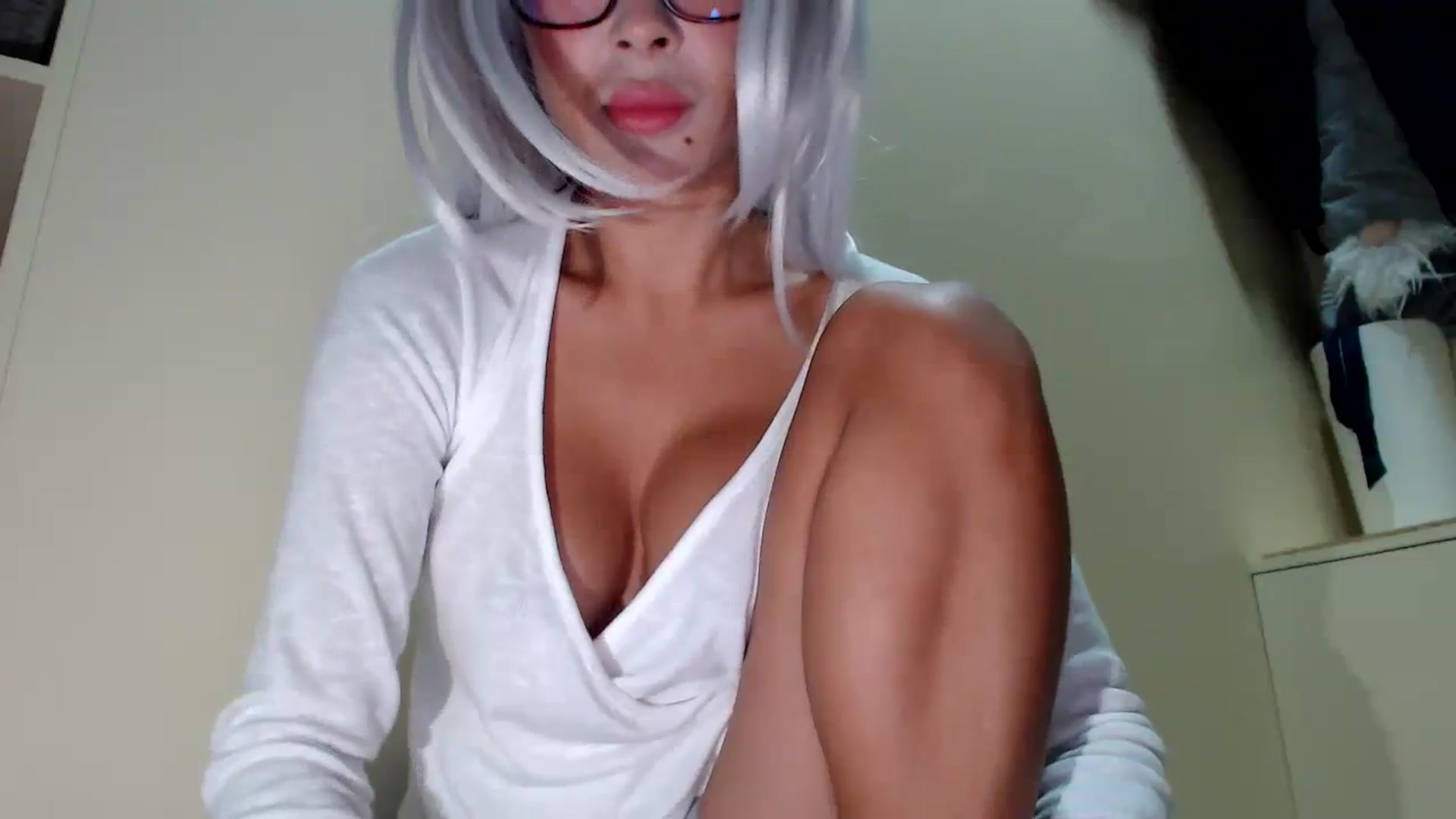 Gallery image thumbnail from LoviinNiina's myfreecams stream on, 10/23/2023, 10:09 image 4 of 20