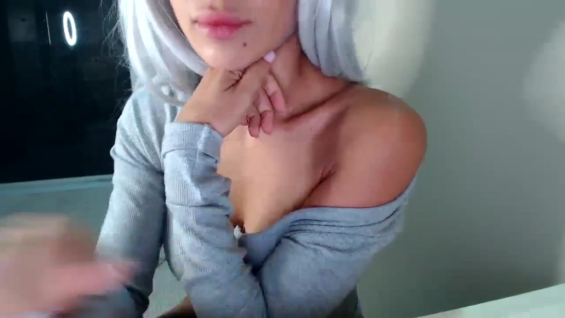 Gallery image thumbnail from LoviinNiina's myfreecams stream on, 11/10/2023, 12:44 image 6 of 20