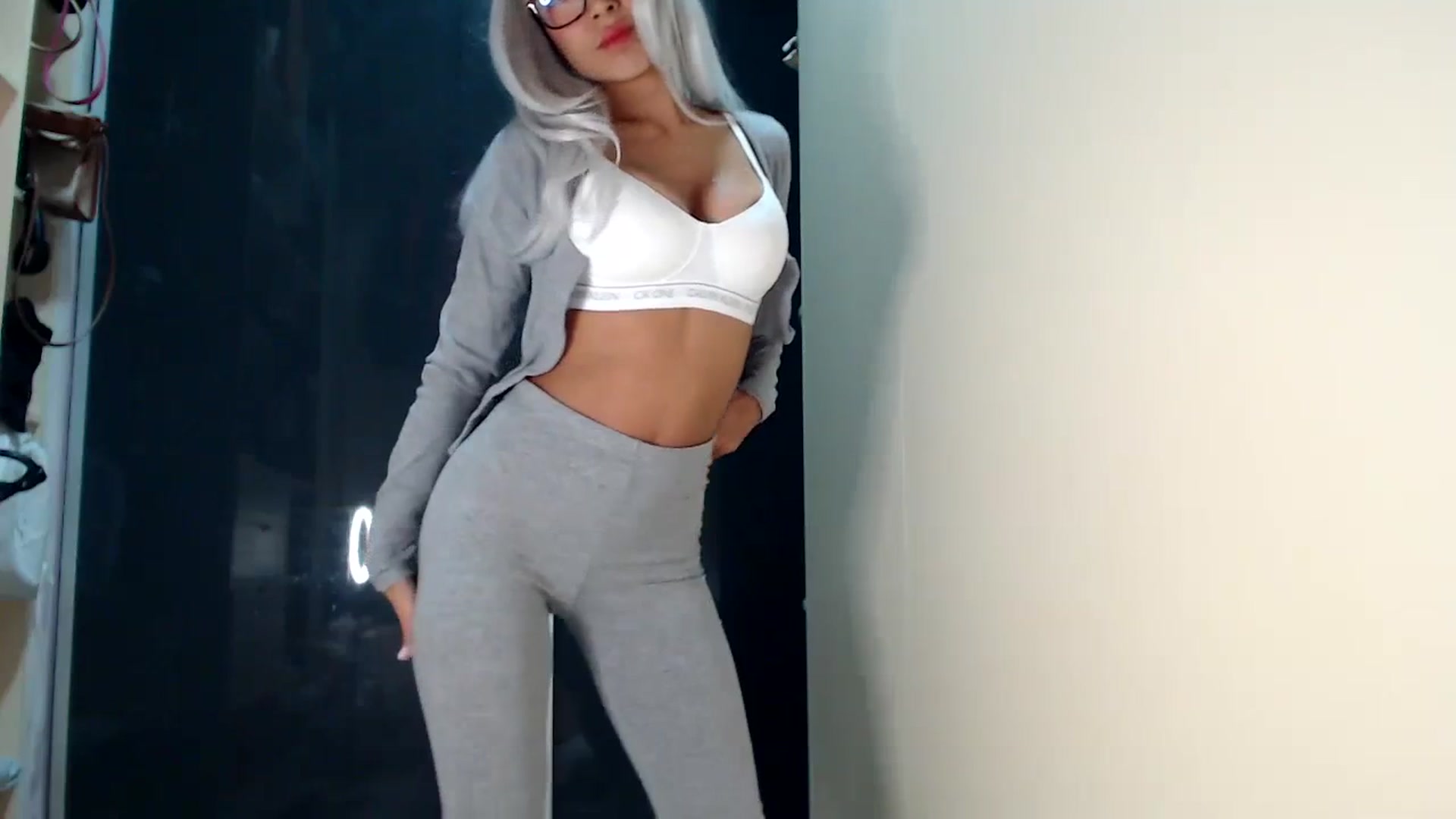 Gallery image thumbnail from LoviinNiina's myfreecams stream on, 11/14/2023, 13:10 image 5 of 20