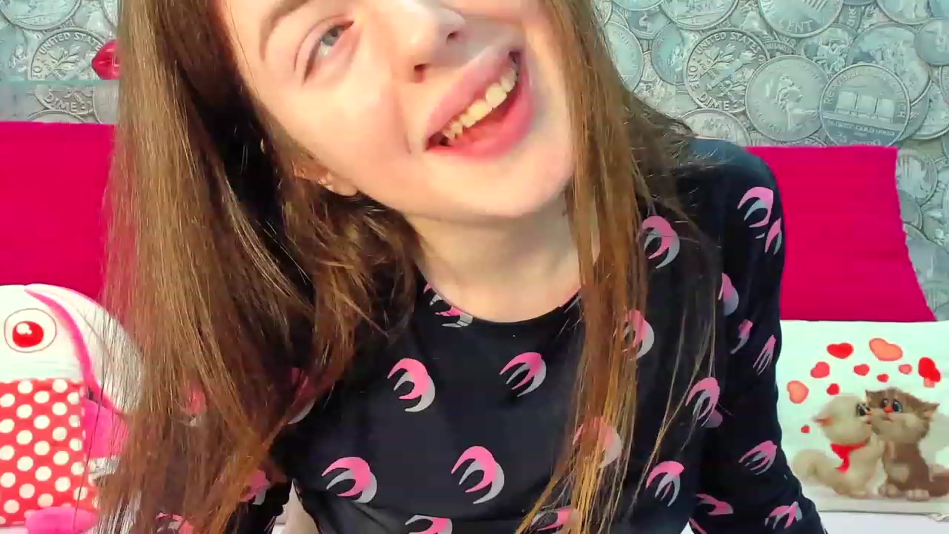 Gallery image thumbnail from Lovvely_Alexa's myfreecams stream on, 11/17/2022, 08:20 image 17 of 20