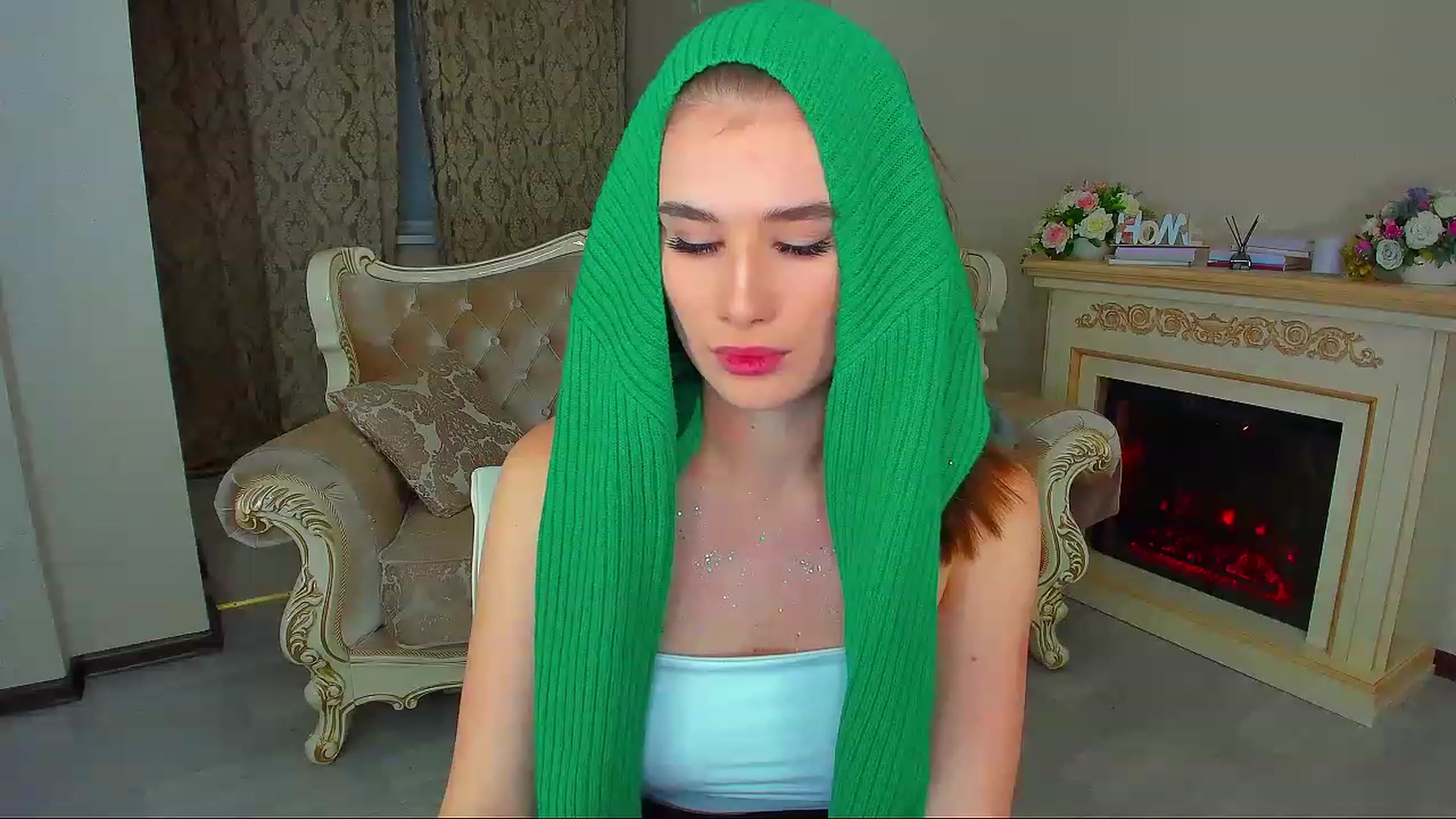 Gallery image thumbnail from LoyalToYouu's myfreecams stream on, 11/20/2022, 21:42 image 17 of 20