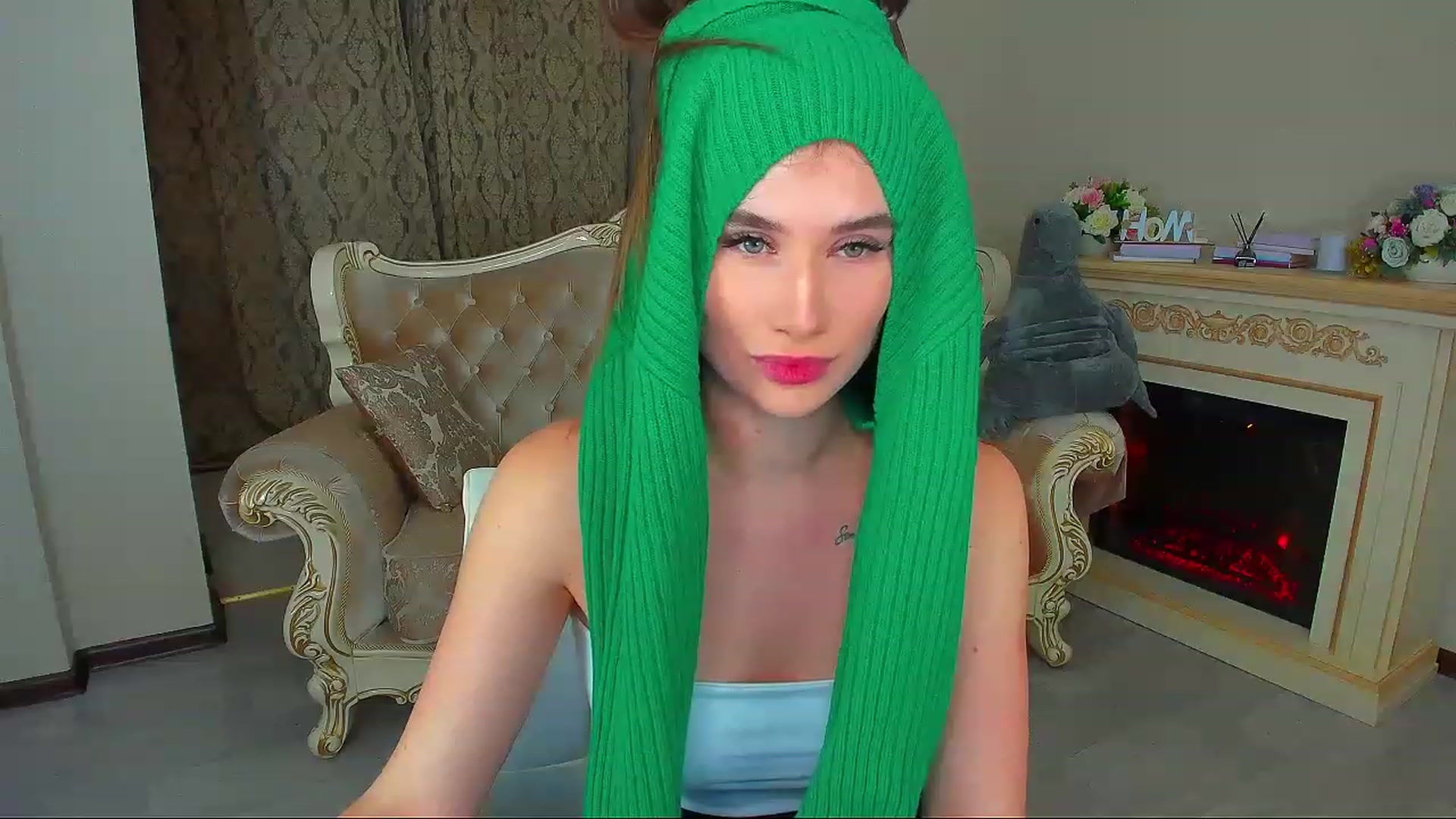 Gallery image thumbnail from LoyalToYouu's myfreecams stream on, 11/20/2022, 21:42 image 3 of 20