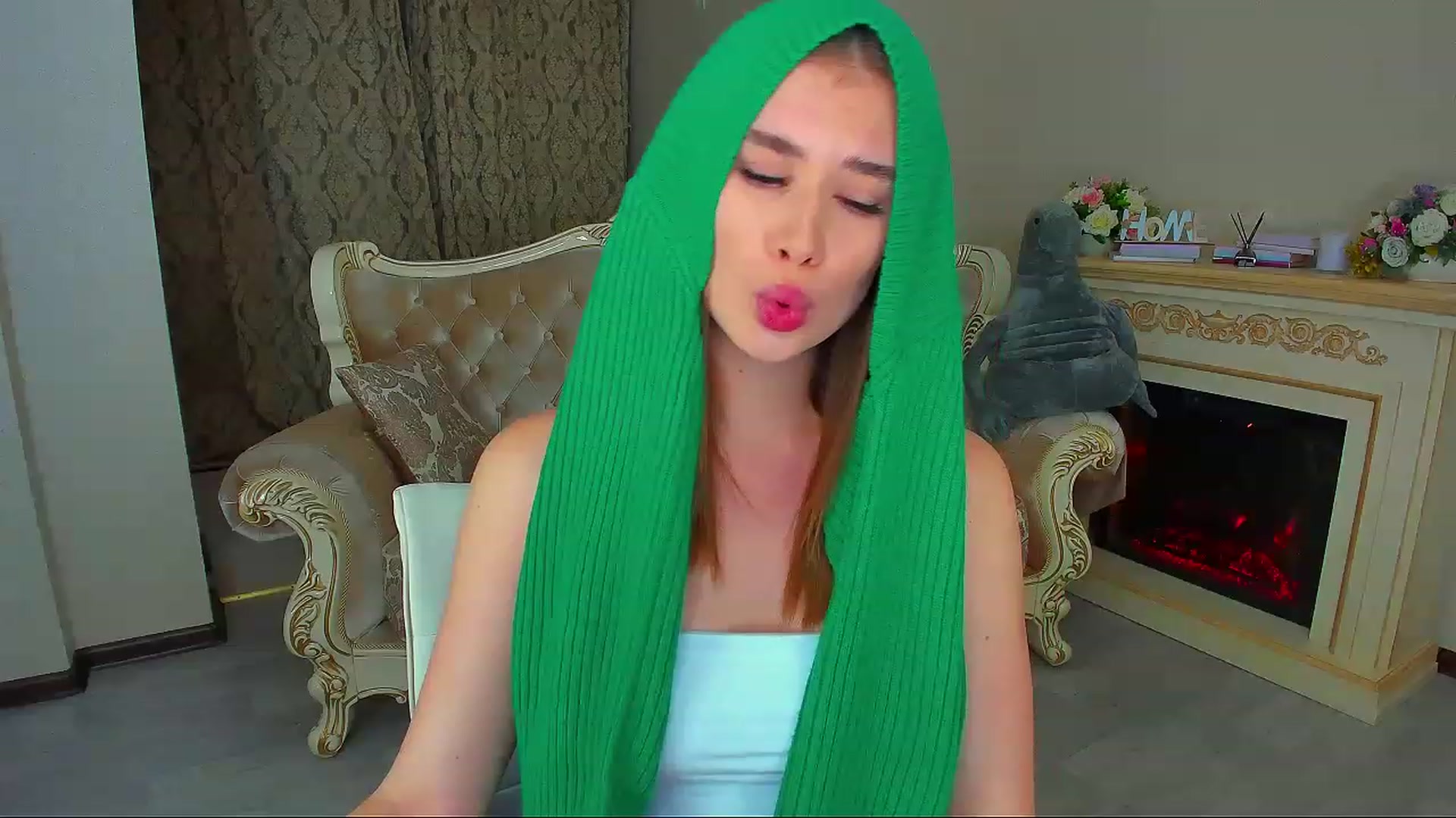 Gallery image thumbnail from LoyalToYouu's myfreecams stream on, 11/20/2022, 21:42 image 4 of 20