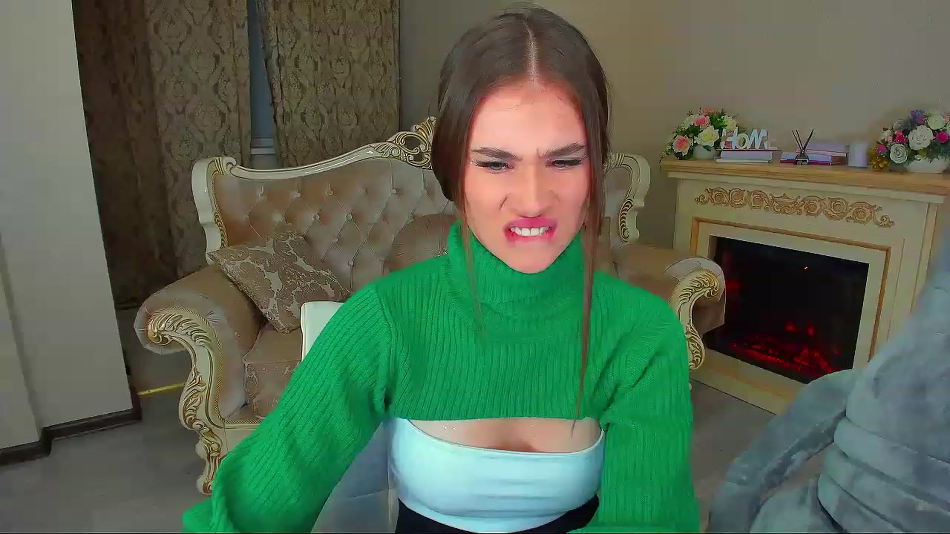 Gallery image thumbnail from LoyalToYouu's myfreecams stream on, 11/20/2022, 23:49 image 10 of 20