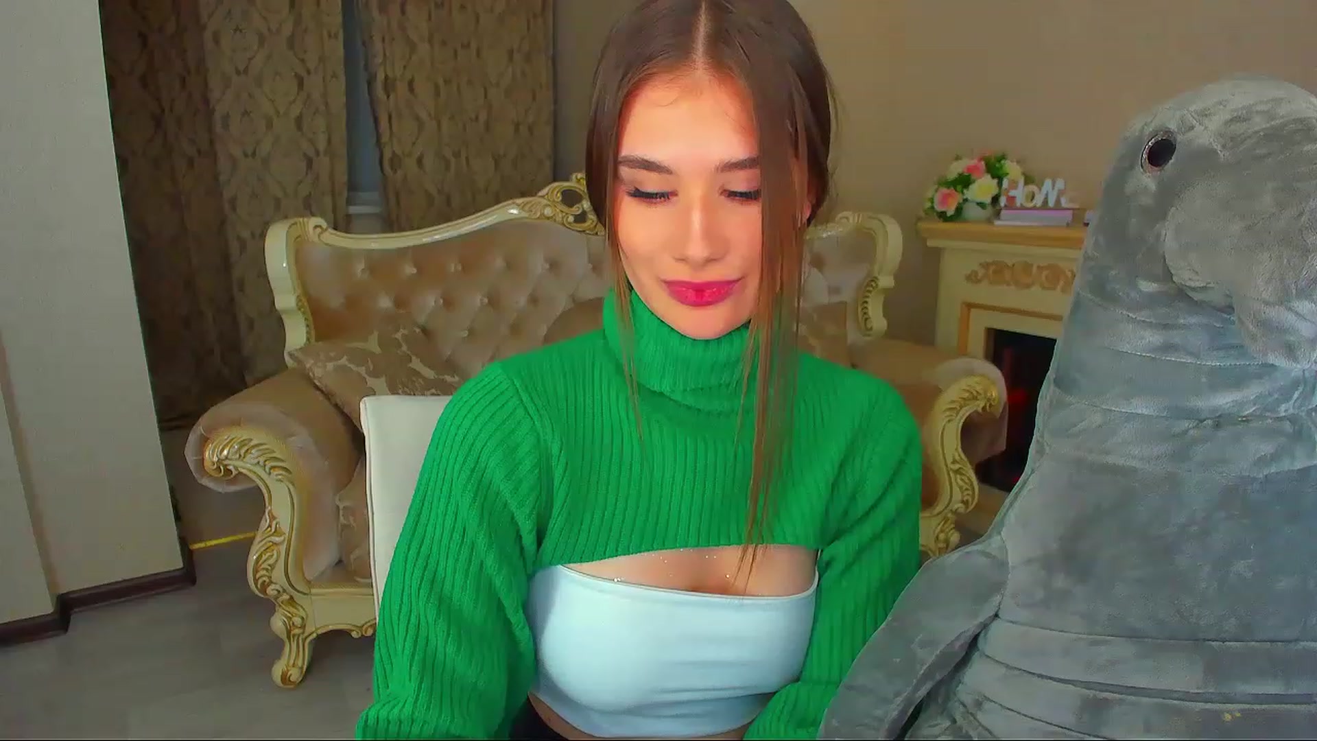 Gallery image thumbnail from LoyalToYouu's myfreecams stream on, 11/20/2022, 23:49 image 20 of 20