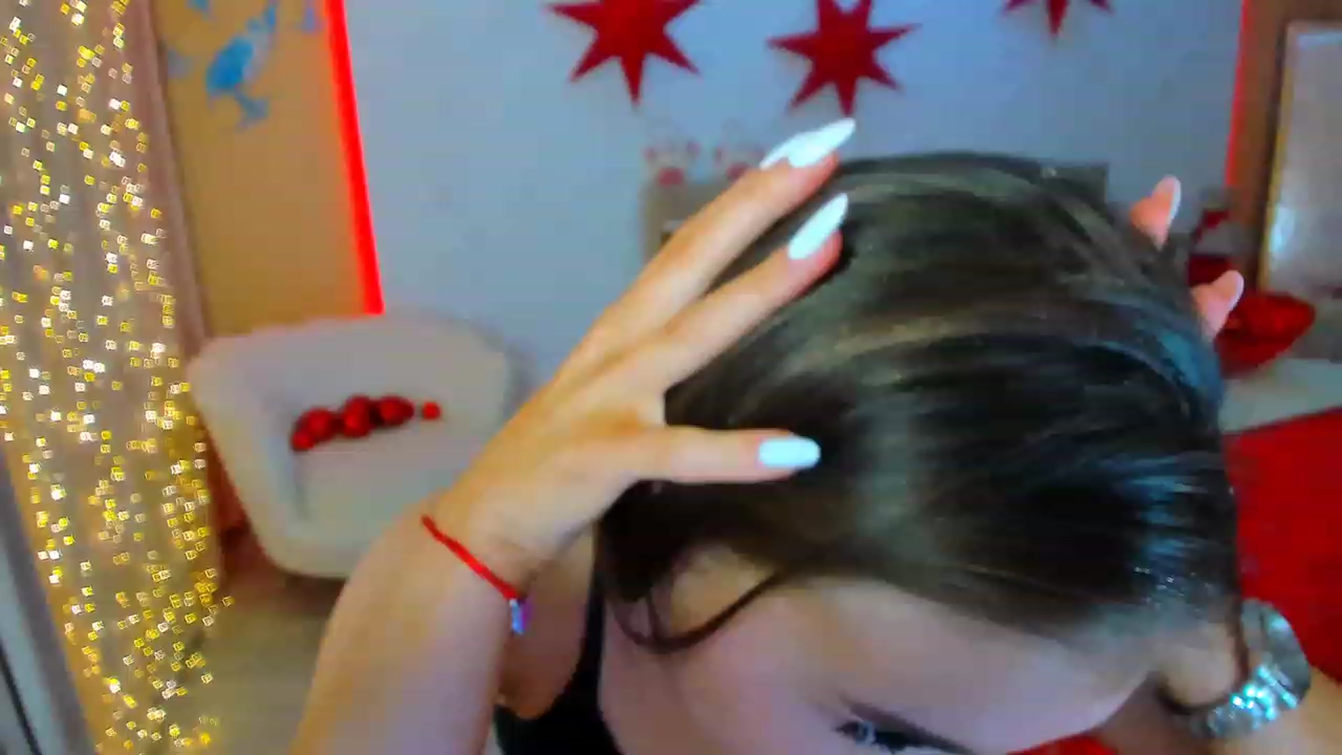 Gallery image thumbnail from LoyalToYouu's myfreecams stream on, 12/24/2023, 18:57 image 2 of 20