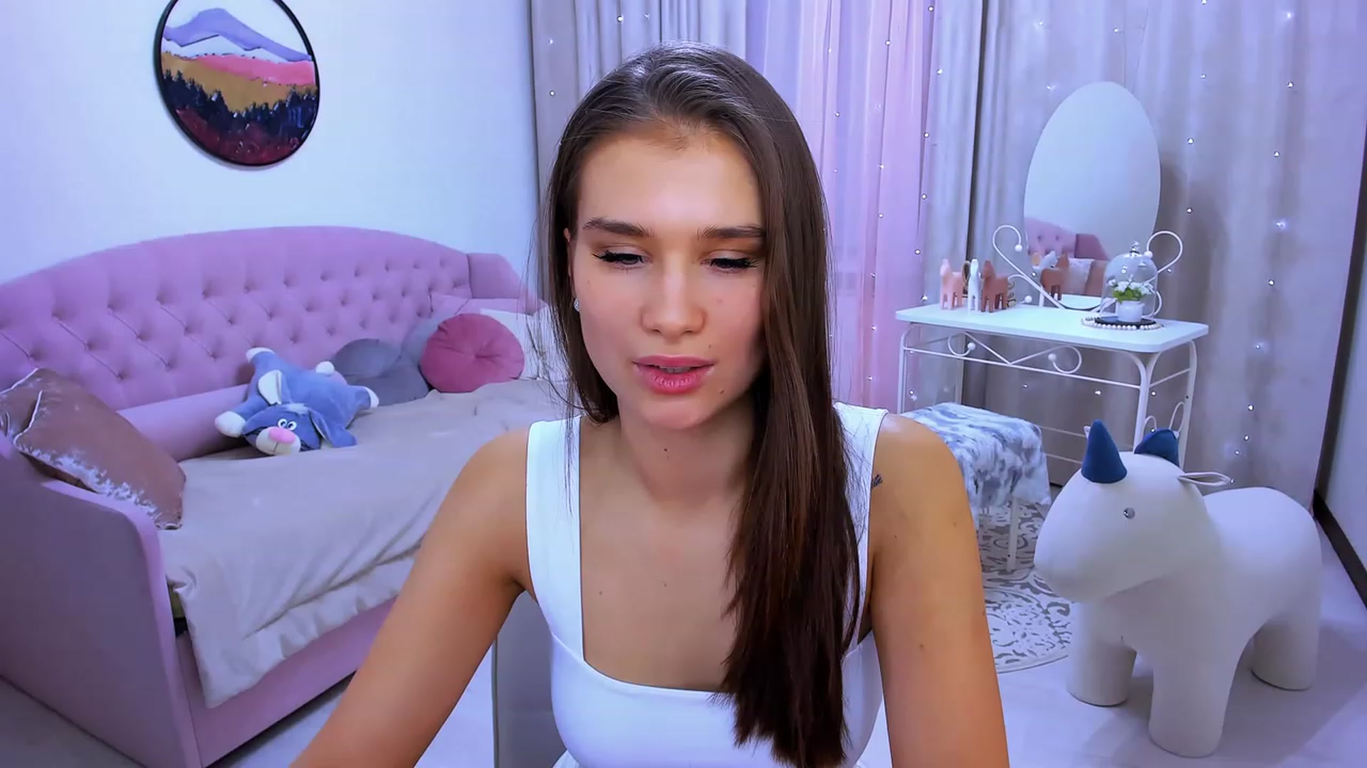 Gallery image thumbnail from LoyalToYouu's myfreecams stream on, 02/11/2024, 18:17 image 10 of 20