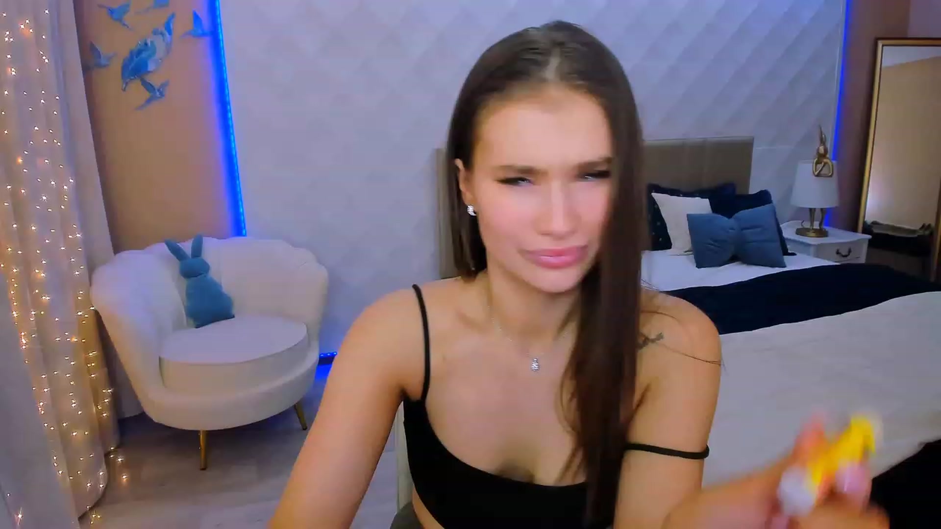 Gallery image thumbnail from LoyalToYouu's myfreecams stream on, 02/12/2024, 20:08 image 12 of 20
