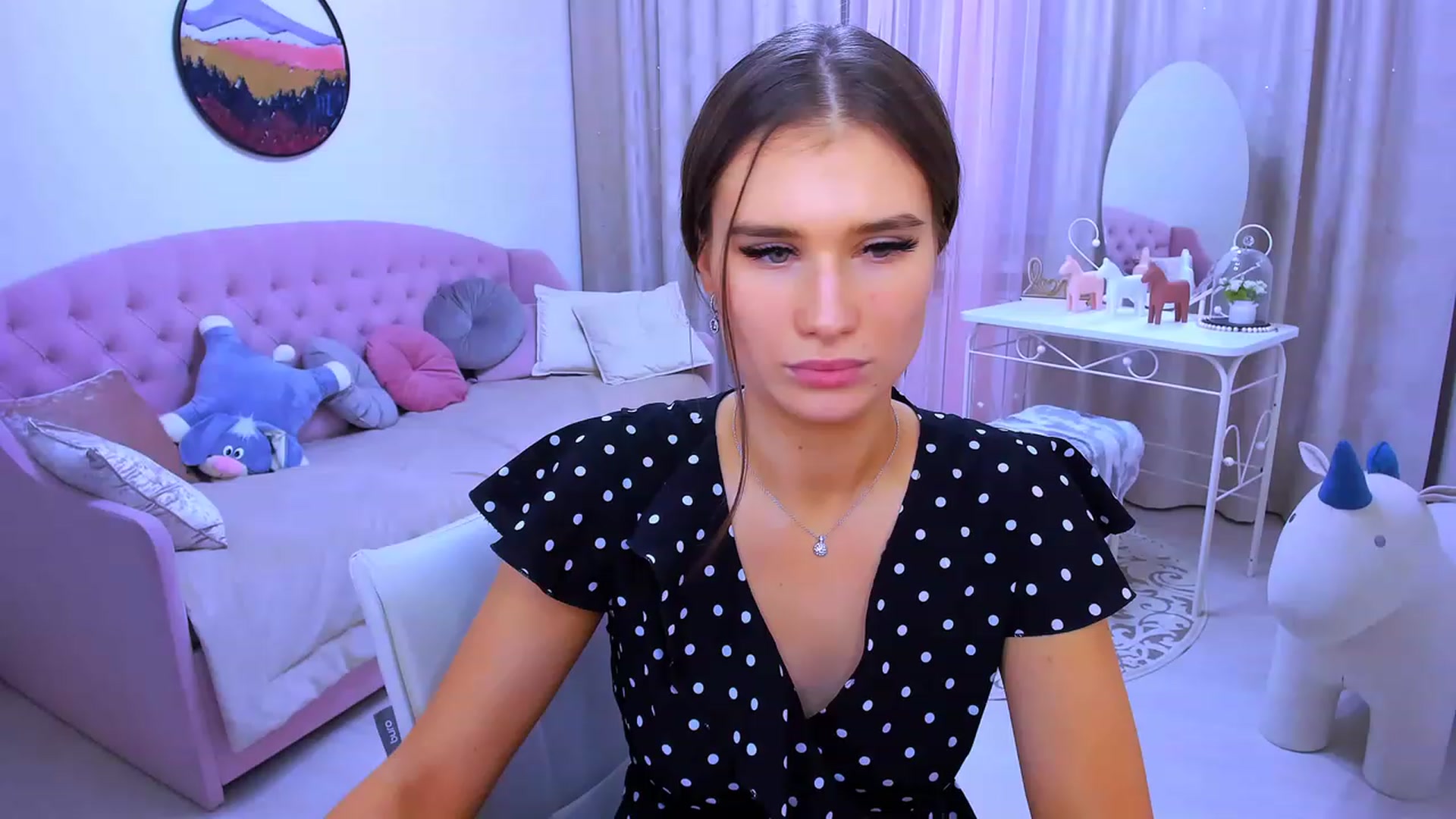Gallery image thumbnail from LoyalToYouu's myfreecams stream on, 02/28/2024, 20:44 image 12 of 20