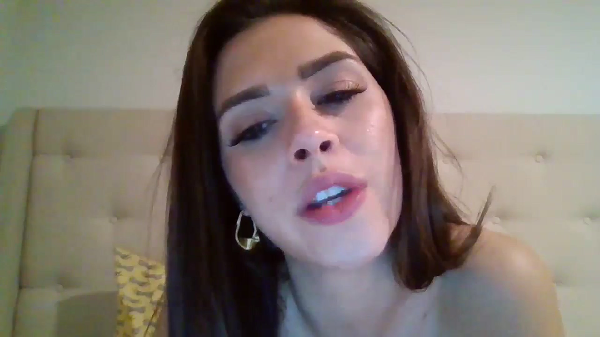 Gallery image thumbnail from Lpell1's myfreecams stream on, 03/12/2024, 05:18 image 10 of 20