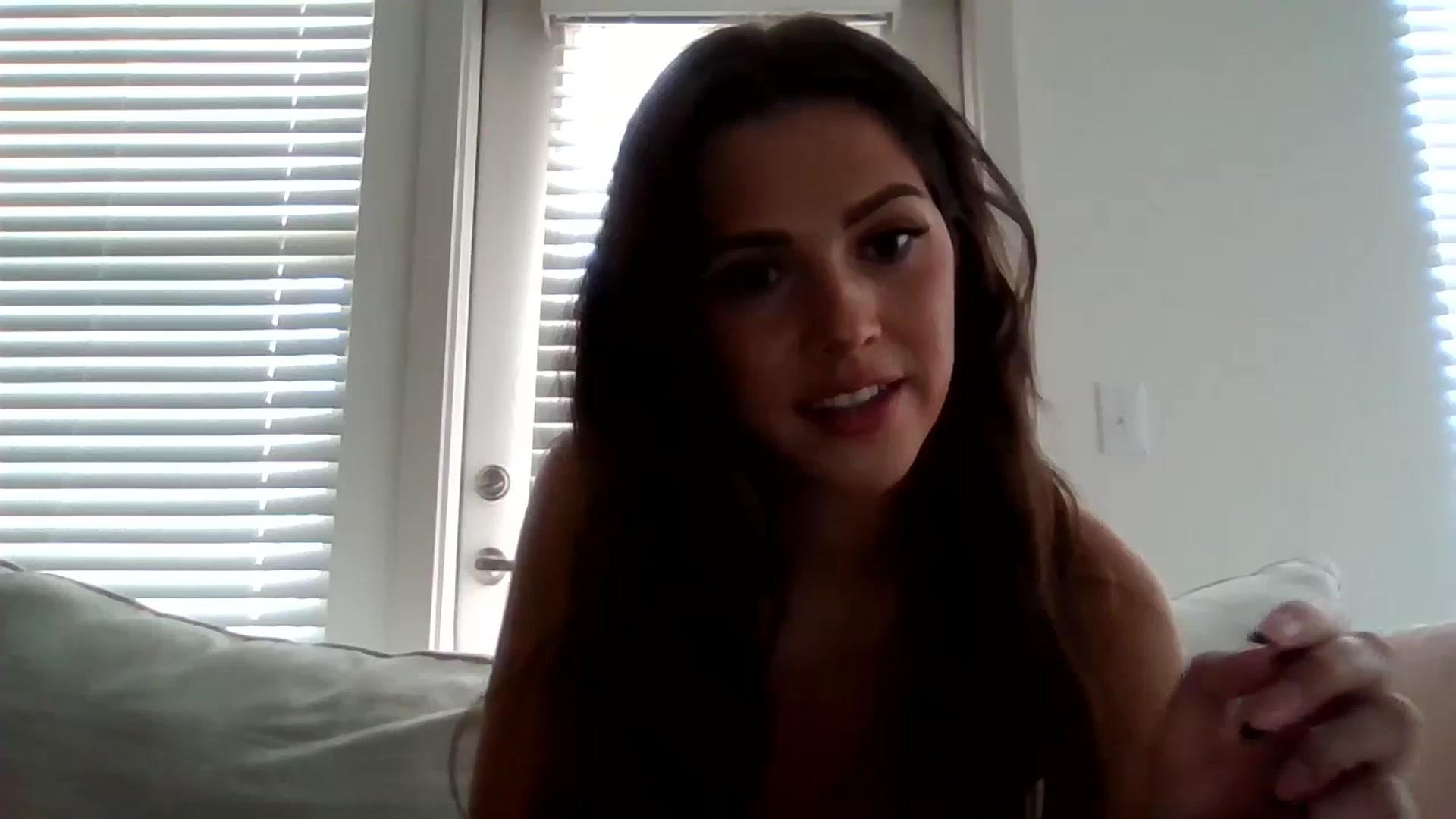 Gallery image thumbnail from Lpell1's myfreecams stream on, 07/15/2024, 19:08 image 19 of 20