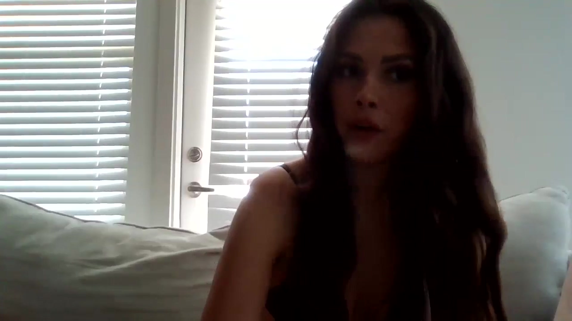 Gallery image thumbnail from Lpell1's myfreecams stream on, 07/15/2024, 19:08 image 9 of 20