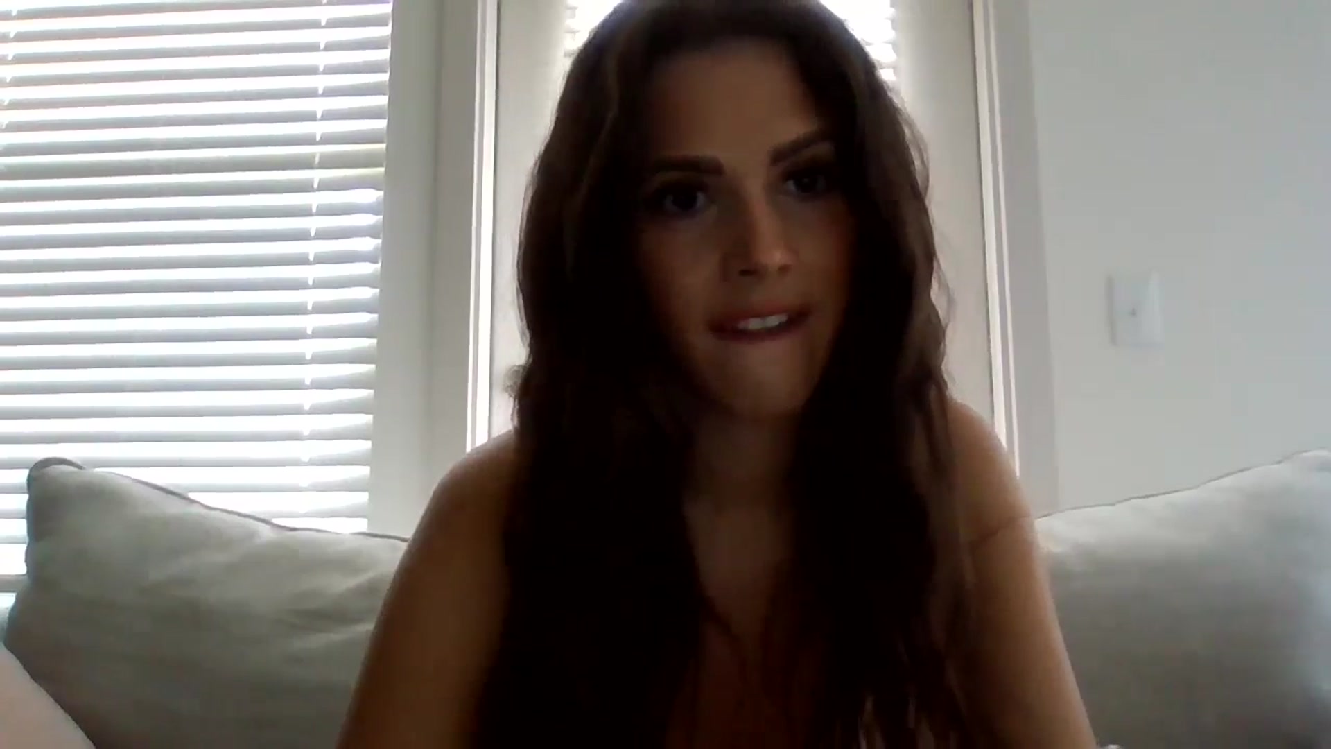 Gallery image thumbnail from Lpell1's myfreecams stream on, 07/15/2024, 19:35 image 3 of 20