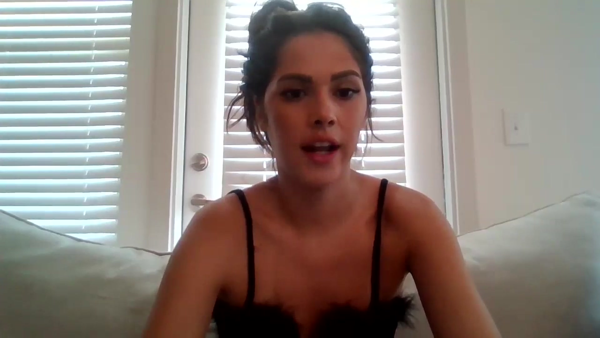 Gallery image thumbnail from Lpell1's myfreecams stream on, 07/15/2024, 21:23 image 20 of 20
