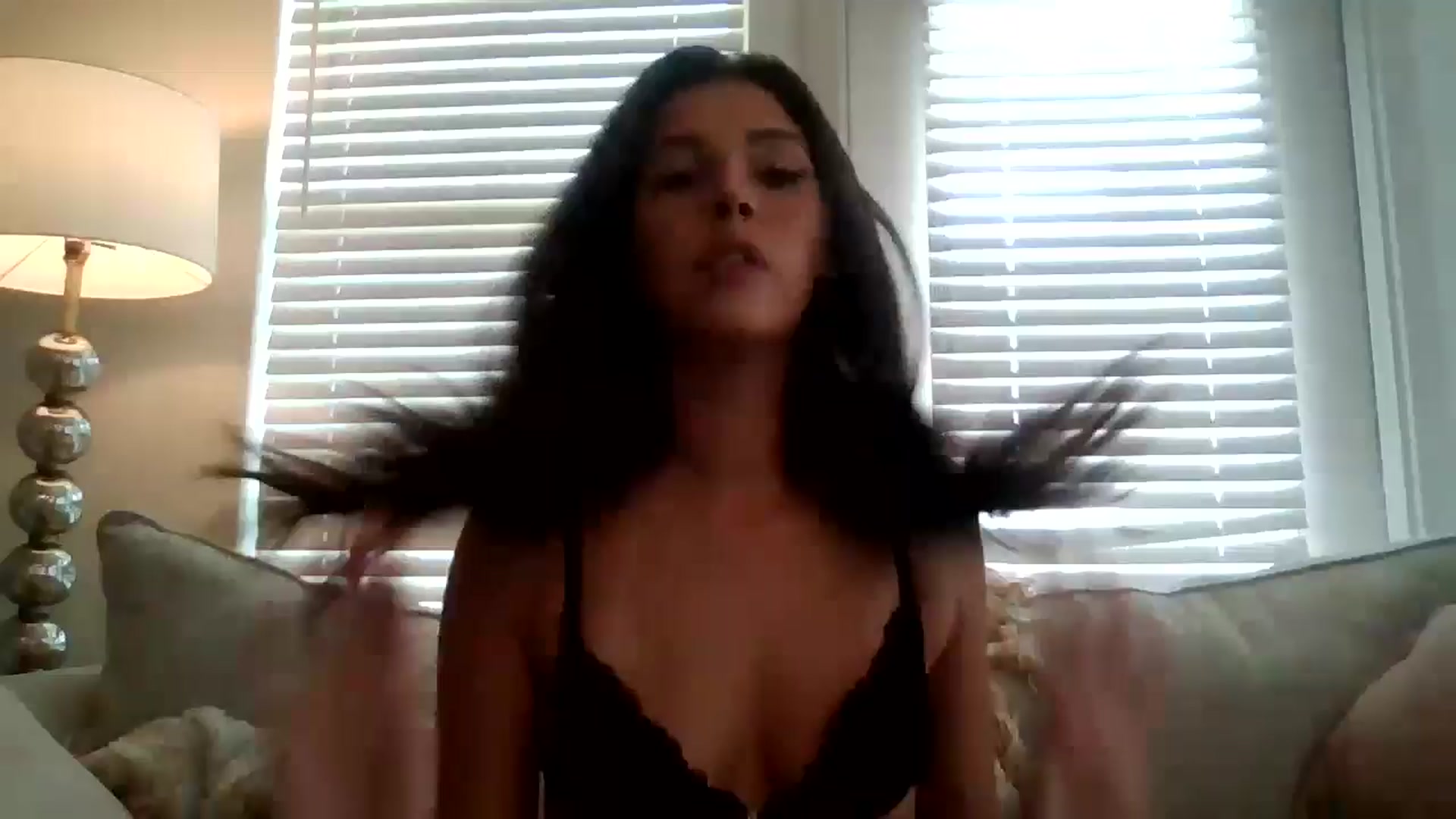 Gallery image thumbnail from Lpell1's myfreecams stream on, 07/23/2024, 19:32 image 3 of 20