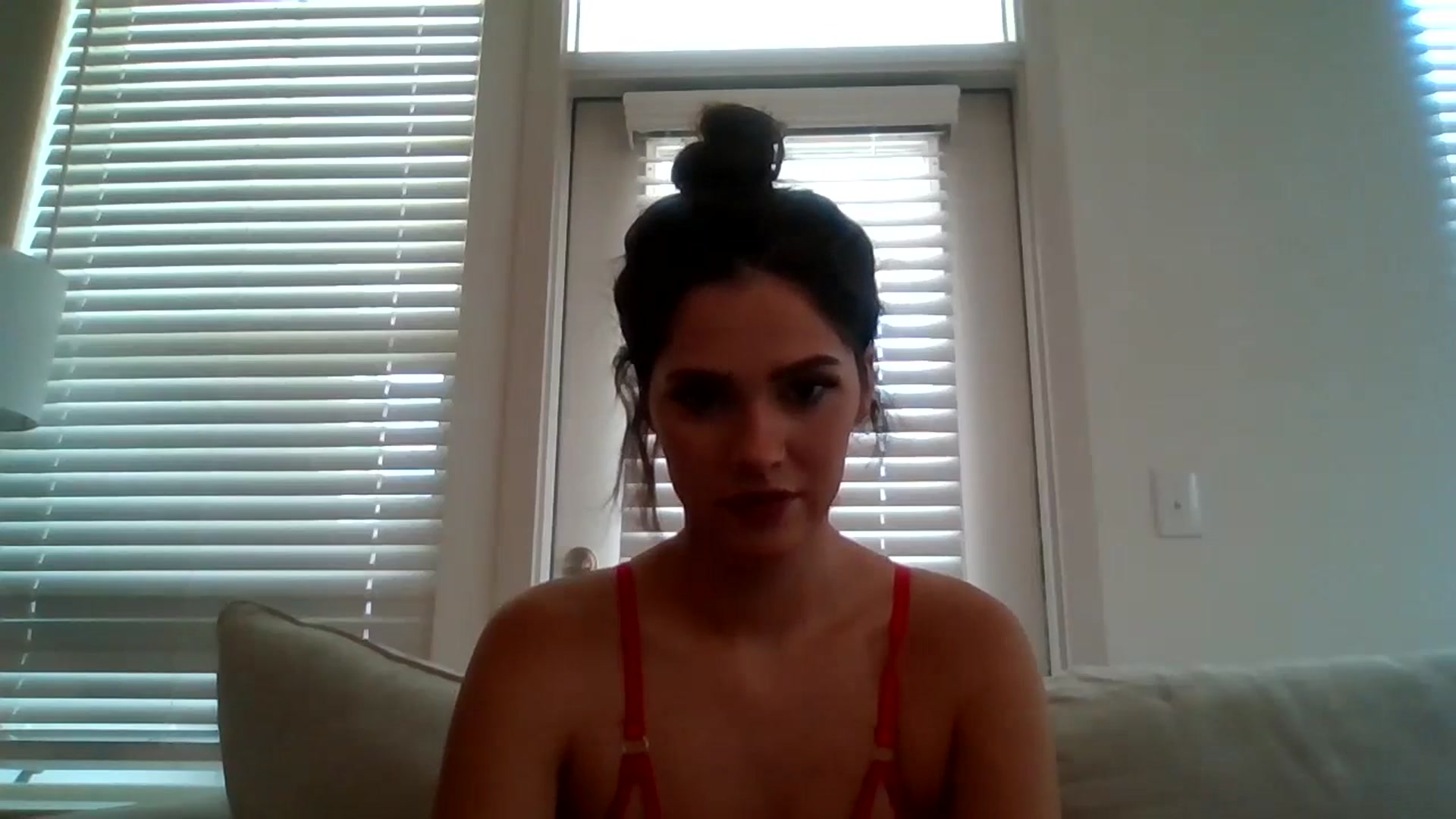 Gallery image thumbnail from Lpell1's myfreecams stream on, 08/01/2024, 20:56 image 6 of 20