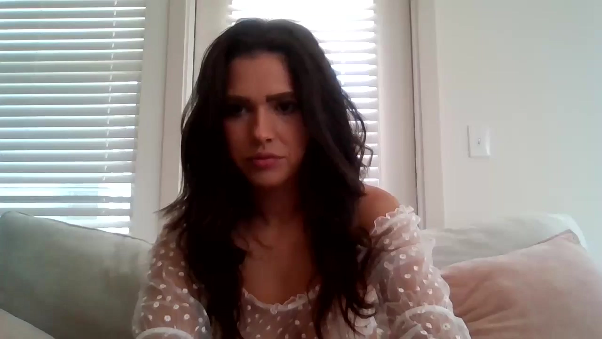 Gallery image thumbnail from Lpell1's myfreecams stream on, 08/06/2024, 17:32 image 15 of 20