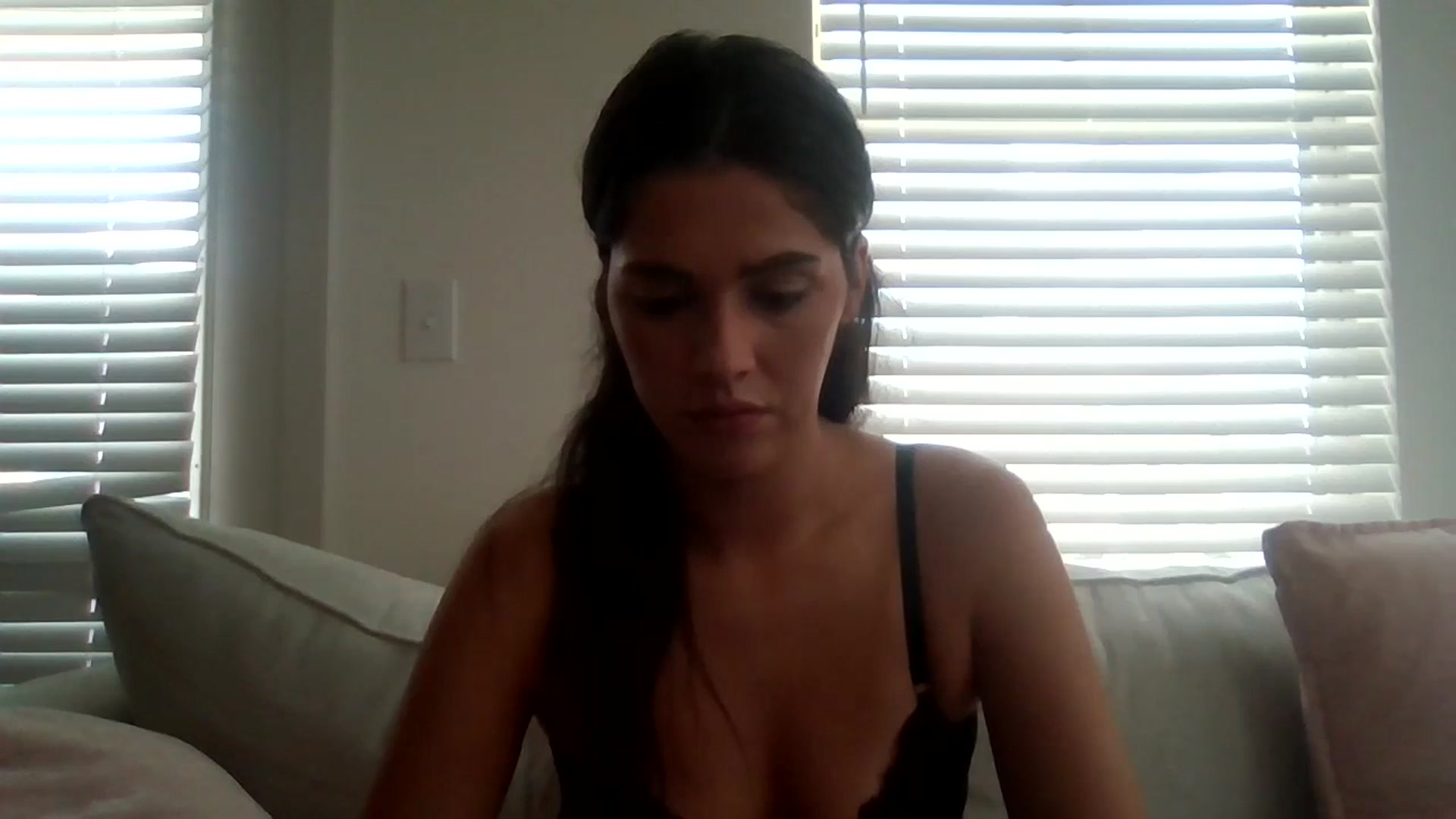 Gallery image thumbnail from Lpell1's myfreecams stream on, 08/15/2024, 20:20 image 11 of 20