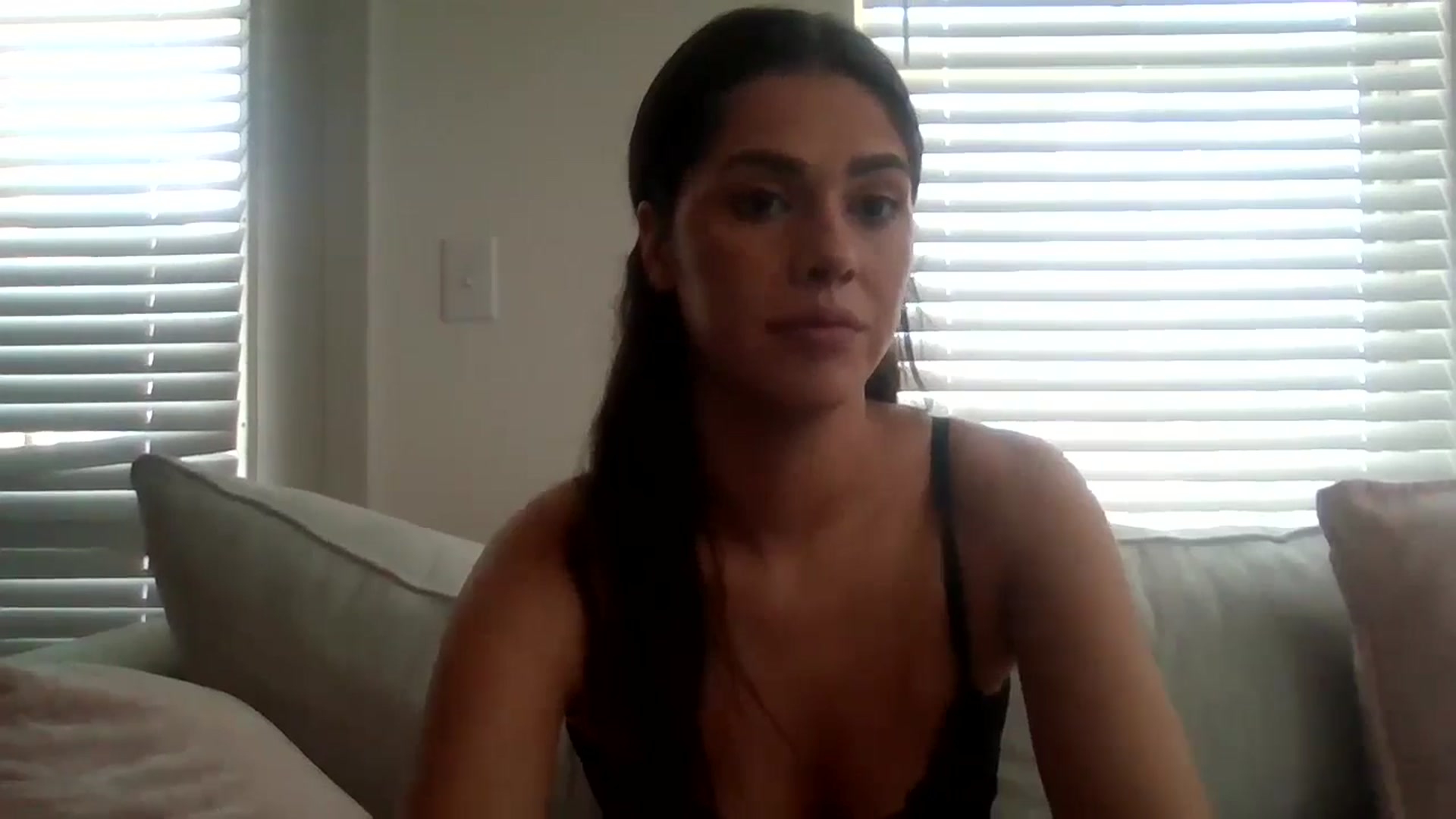 Gallery image thumbnail from Lpell1's myfreecams stream on, 08/15/2024, 20:20 image 13 of 20