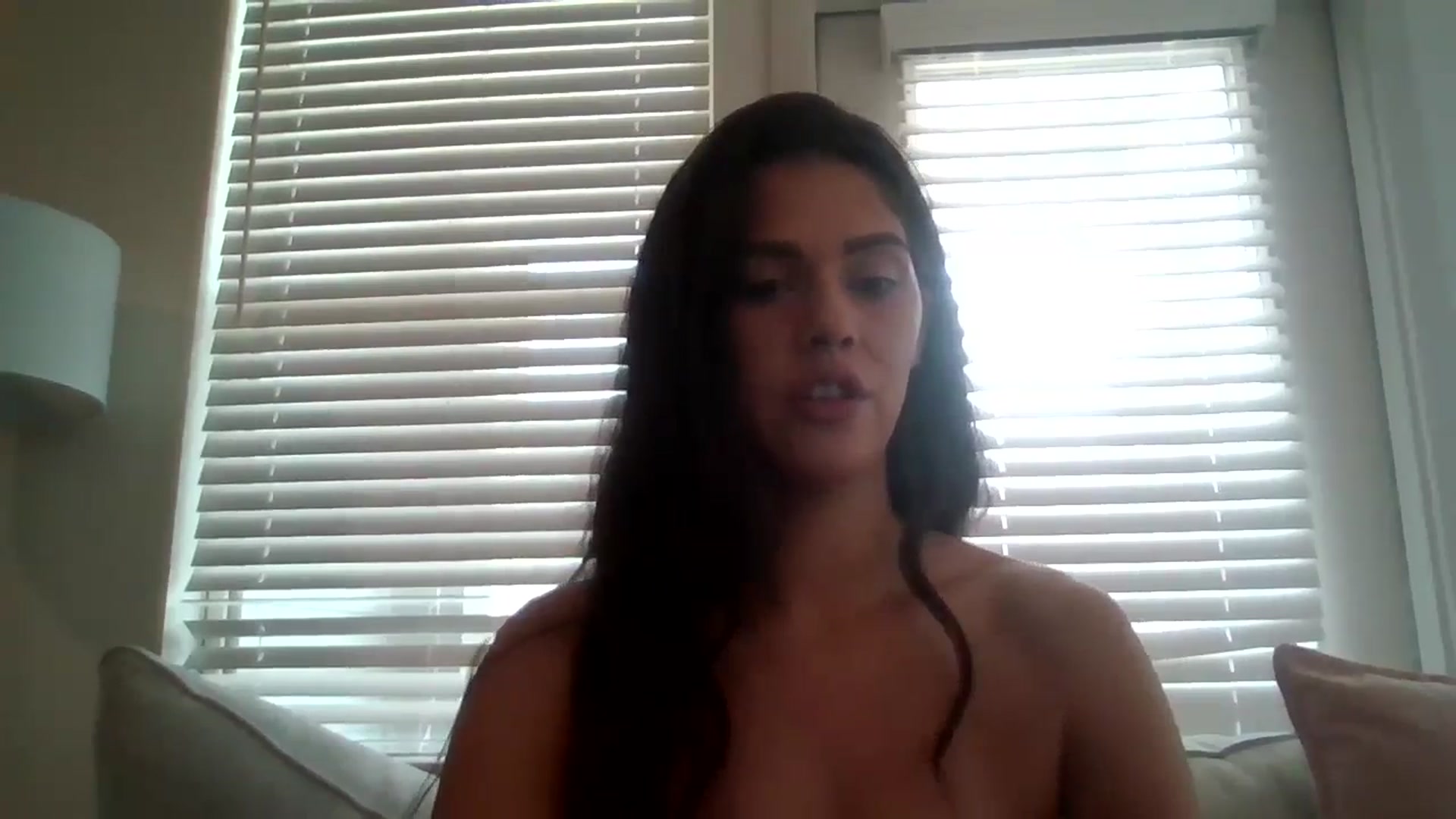 Gallery image thumbnail from Lpell1's myfreecams stream on, 08/15/2024, 22:53 image 11 of 20