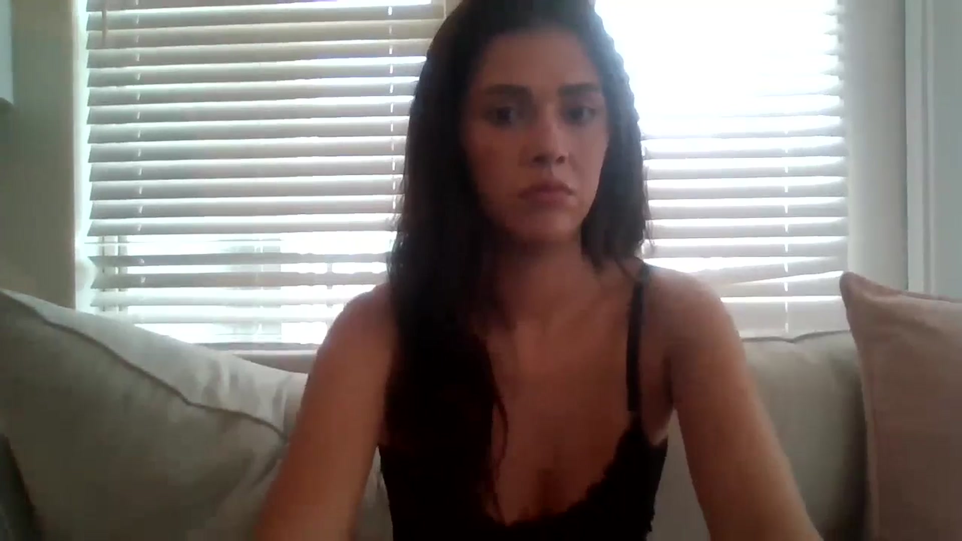 Gallery image thumbnail from Lpell1's myfreecams stream on, 08/15/2024, 22:53 image 3 of 20