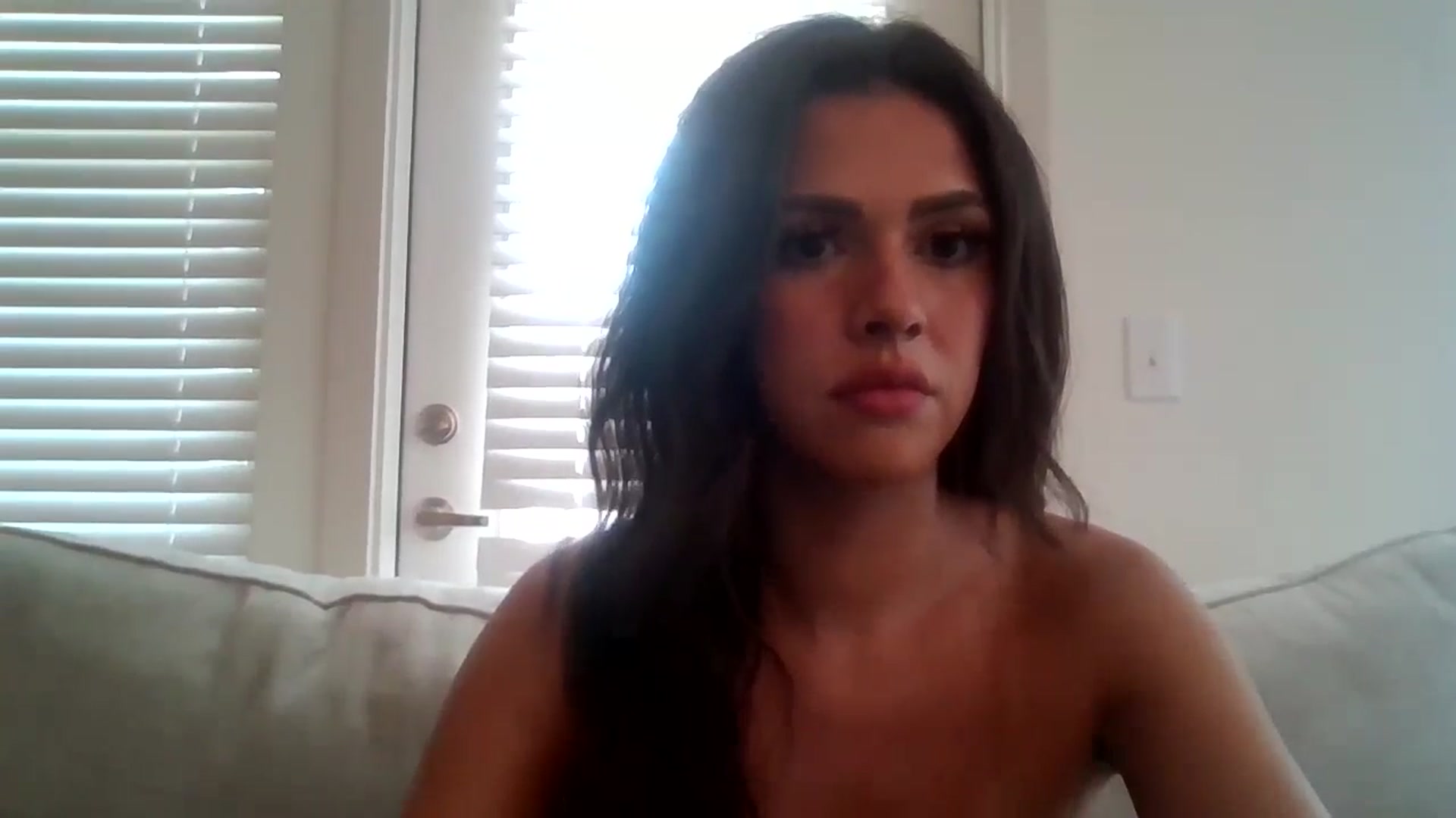 Gallery image thumbnail from Lpell1's myfreecams stream on, 08/22/2024, 20:40 image 14 of 20