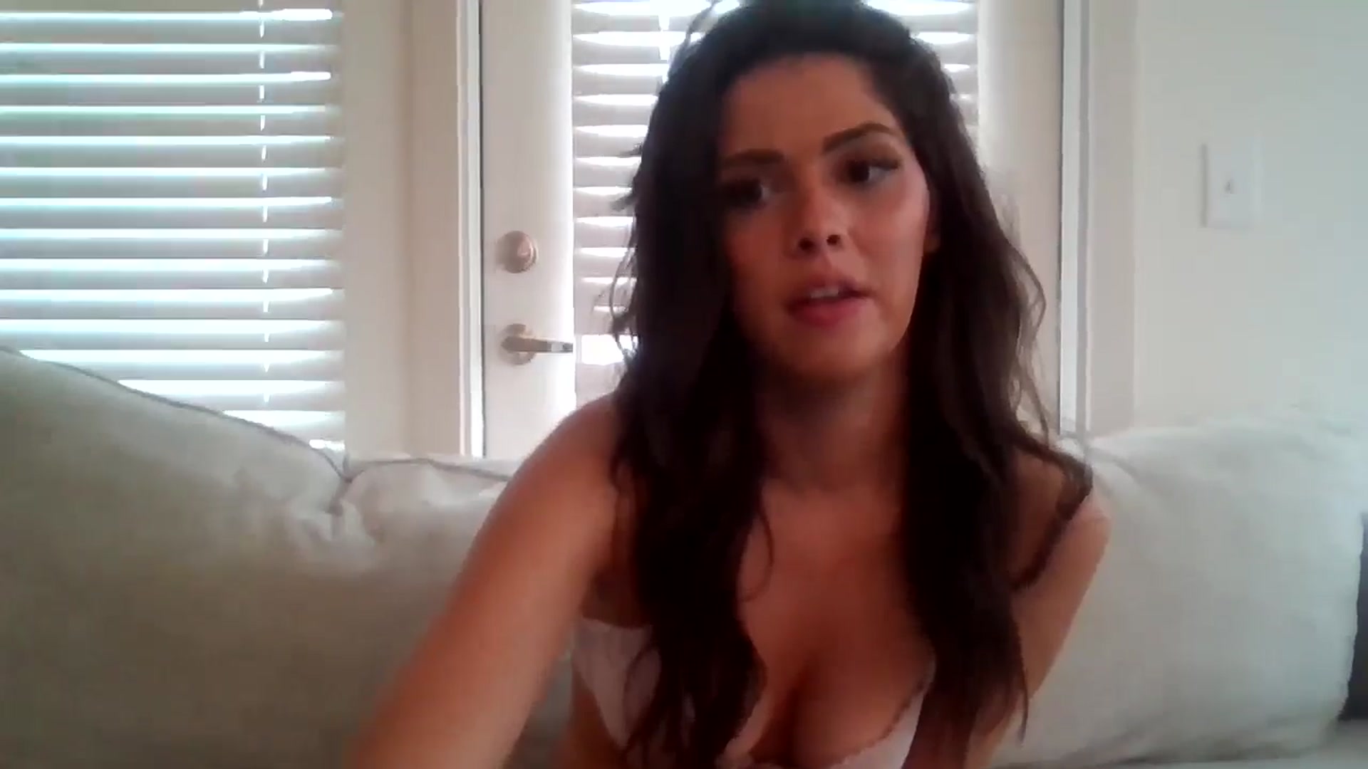 Gallery image thumbnail from Lpell1's myfreecams stream on, 09/05/2024, 19:23 image 8 of 20