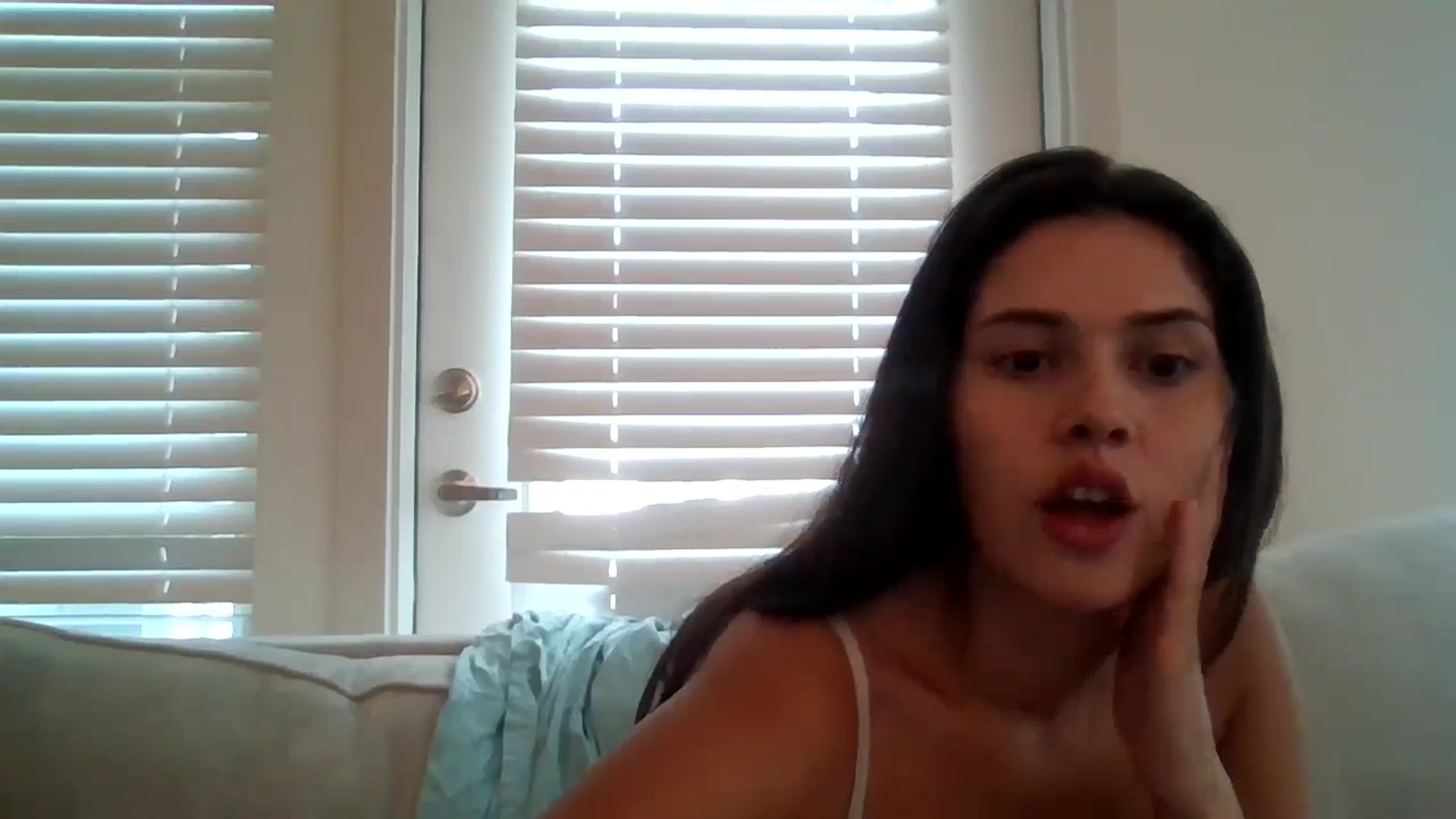 Gallery image thumbnail from Lpell1's myfreecams stream on, 09/13/2024, 21:00 image 18 of 20