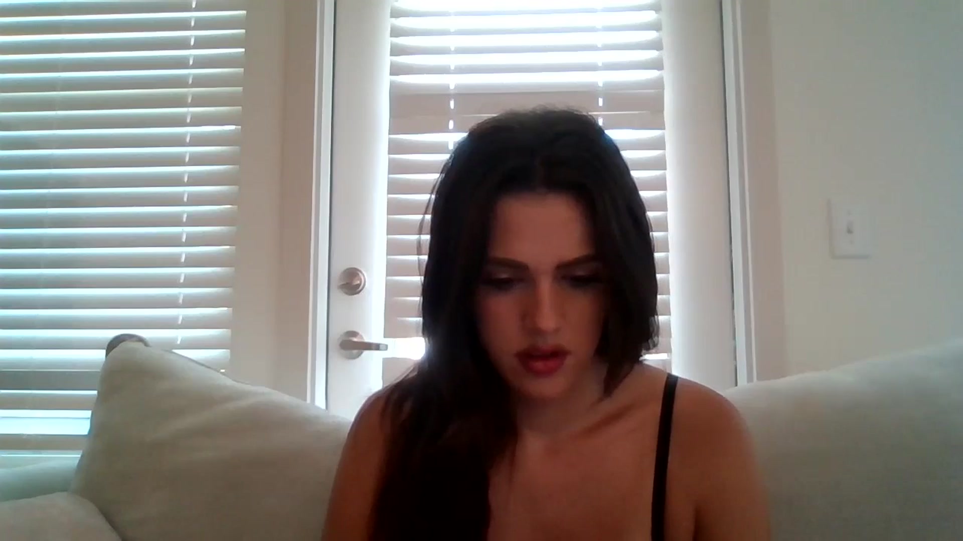 Gallery image thumbnail from Lpell1's myfreecams stream on, 09/21/2024, 20:54 image 16 of 20