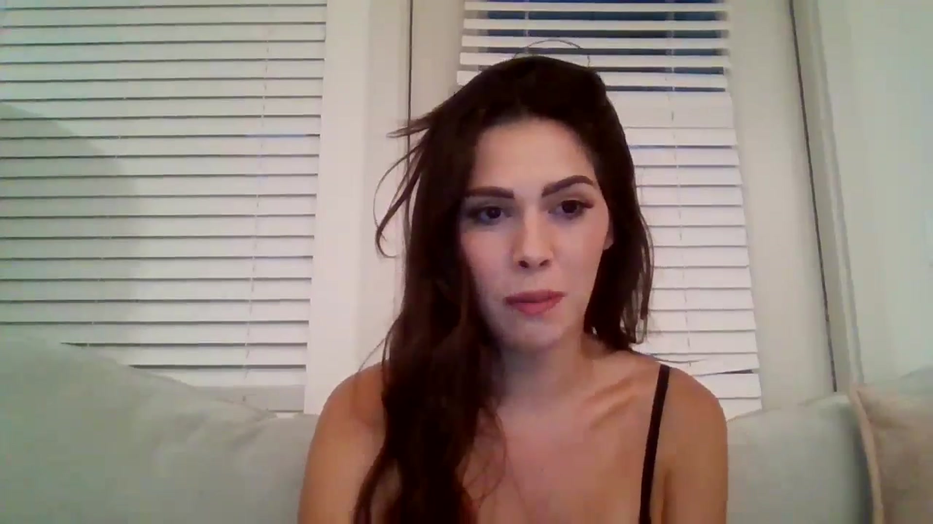 Gallery image thumbnail from Lpell1's myfreecams stream on, 09/28/2024, 24:31 image 19 of 20