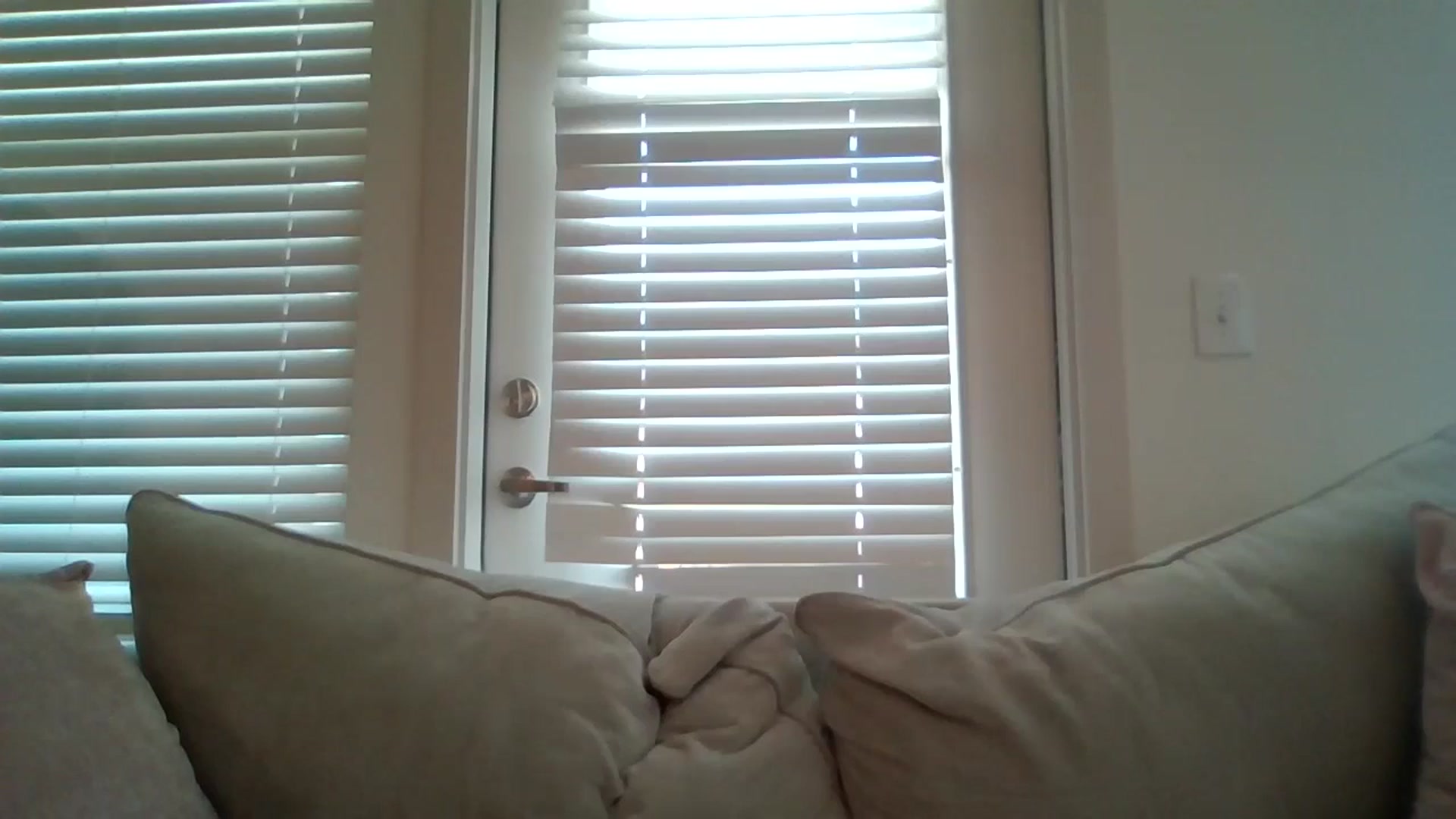 Gallery image thumbnail from Lpell1's myfreecams stream on, 10/03/2024, 20:08 image 10 of 20