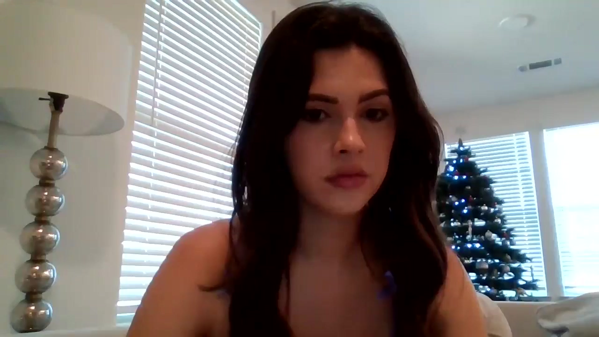 Gallery image thumbnail from Lpell1's myfreecams stream on, 01/07/2025, 21:47 image 13 of 20