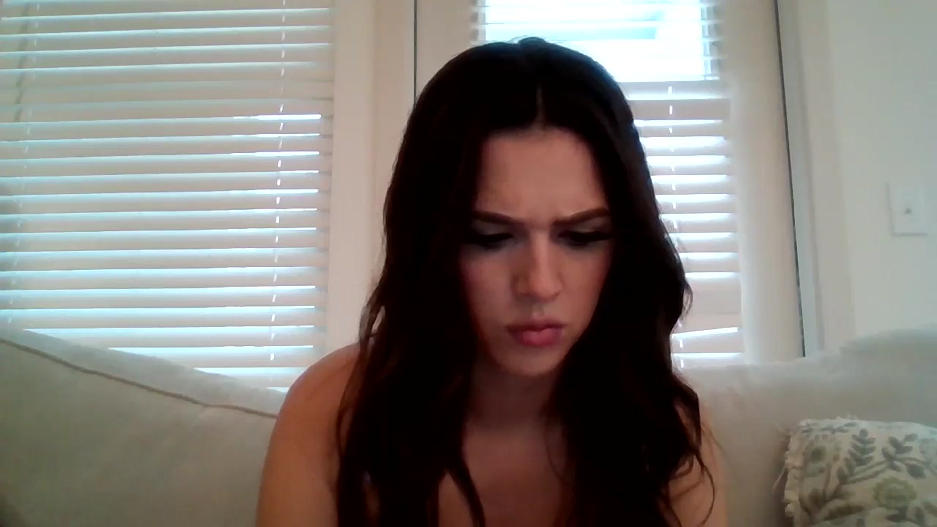 Gallery image thumbnail from Lpell1's myfreecams stream on, 01/15/2025, 22:03 image 20 of 20