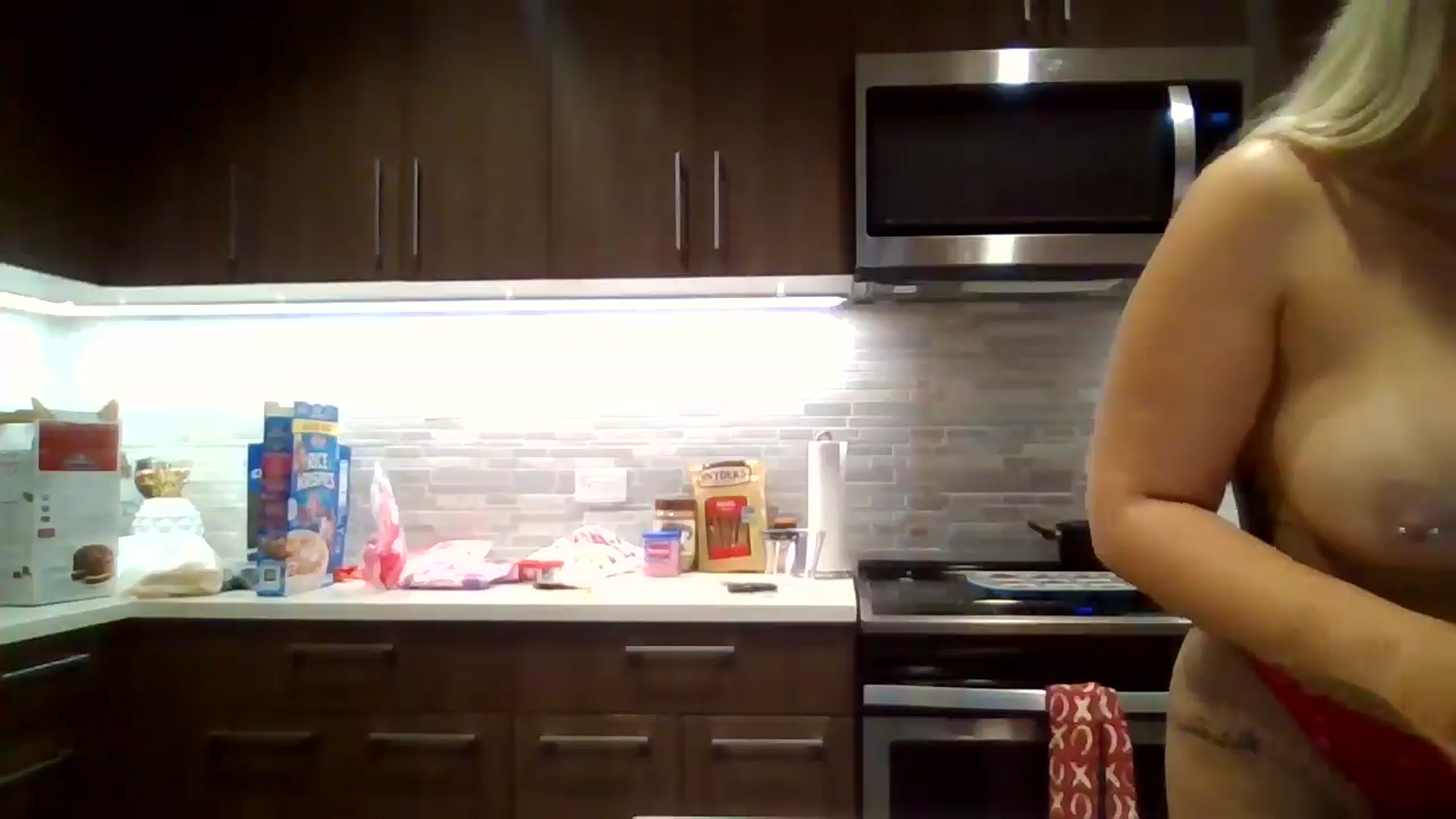 Gallery image thumbnail from Lpell1's myfreecams stream on, 01/31/2025, 04:22 image 13 of 20