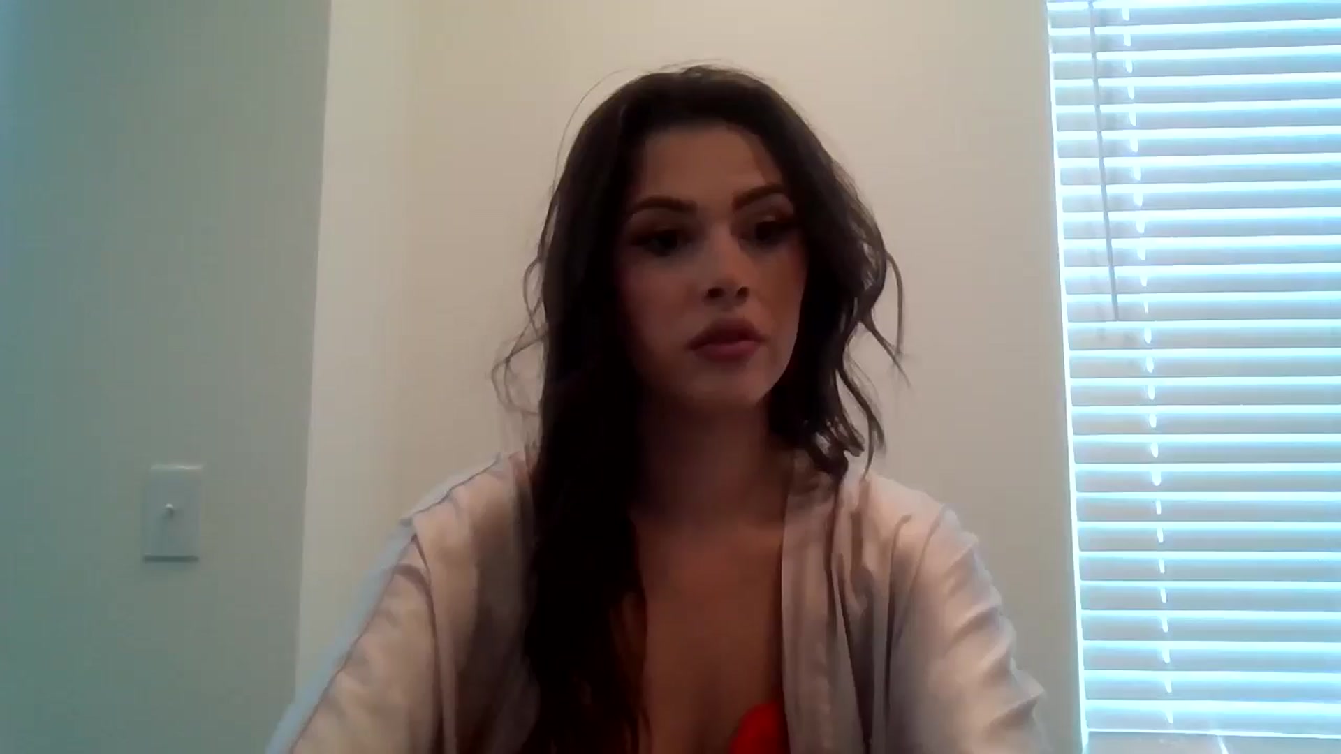 Gallery image thumbnail from Lpell1's myfreecams stream on, 02/20/2025, 19:40 image 3 of 20