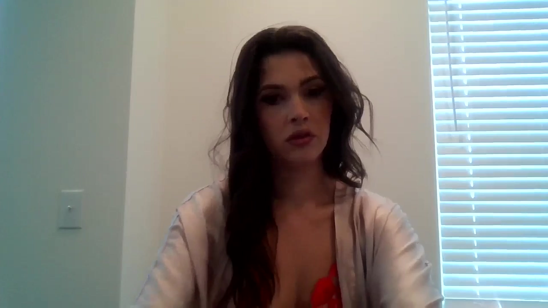 Gallery image thumbnail from Lpell1's myfreecams stream on, 02/20/2025, 19:40 image 4 of 20