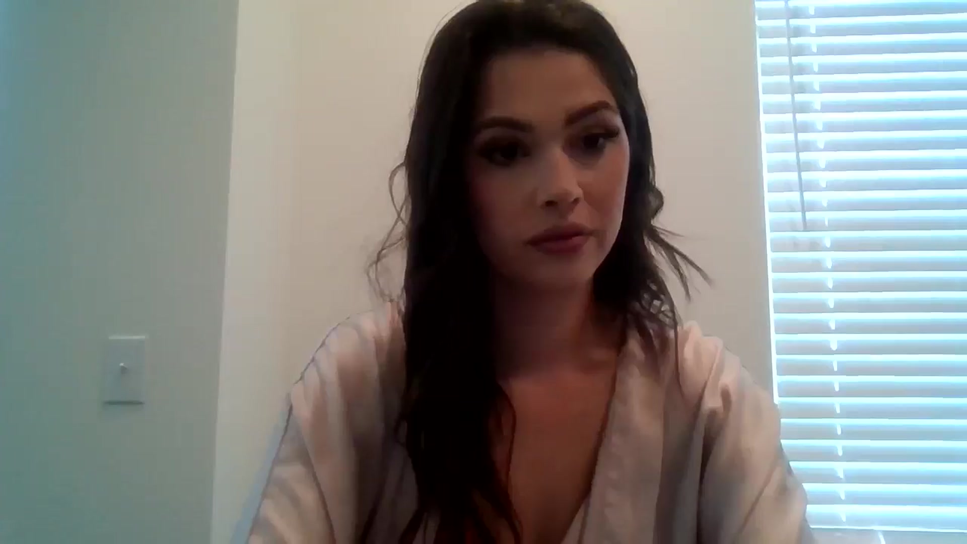 Gallery image thumbnail from Lpell1's myfreecams stream on, 02/20/2025, 19:40 image 5 of 20